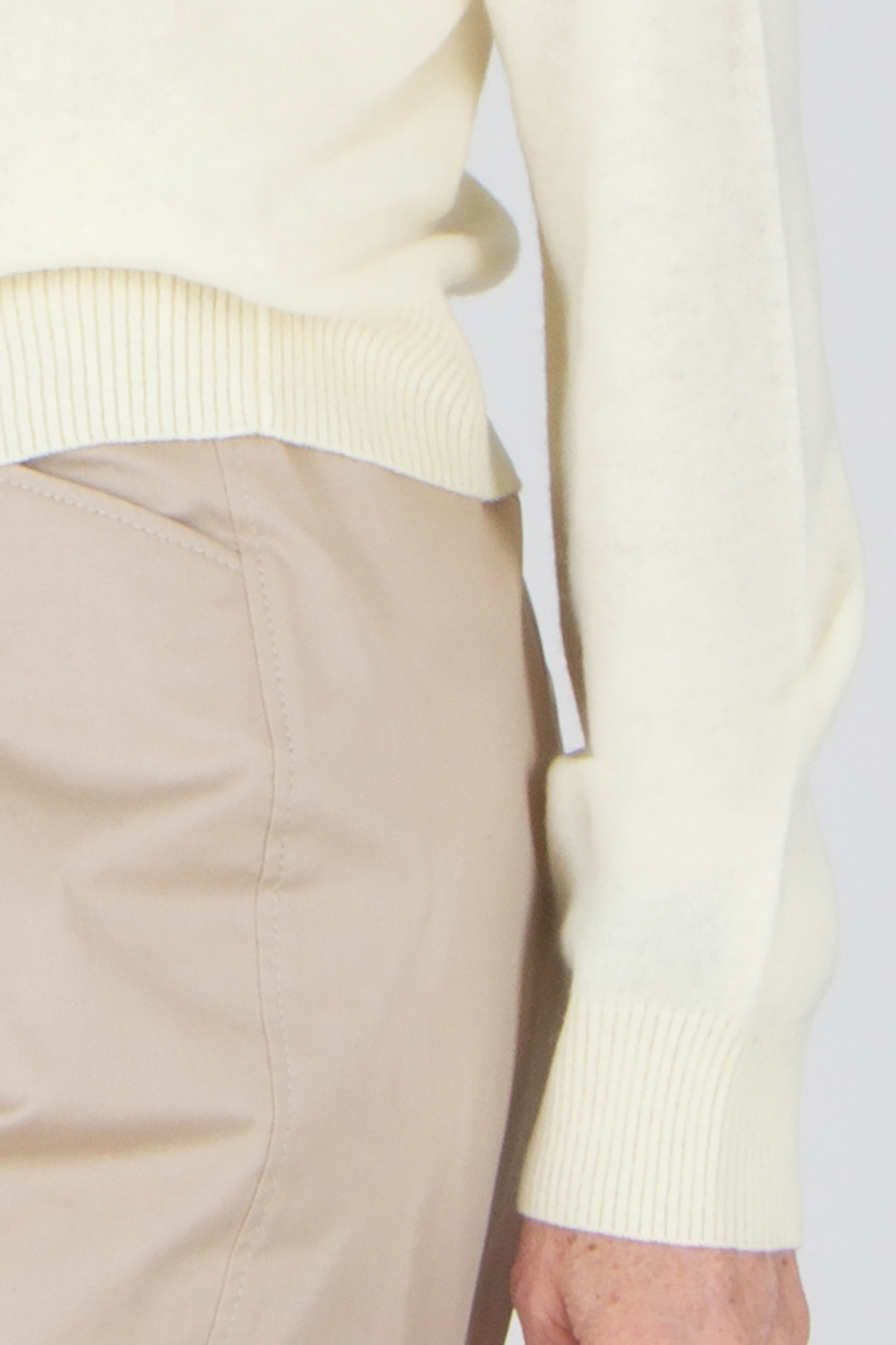 MIENTUS BERLIN Regular Fit Cashmere Cardigan