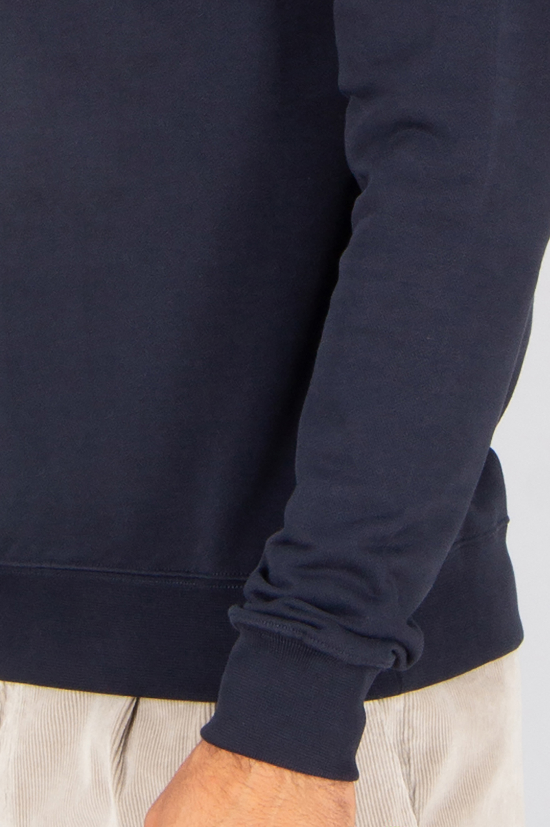 BELSTAFF Regular Fit Supima Cotton Fleece Crew Neck Sweatshirt Curator Langarm, Ärmel, Hosen, Pullover, Person