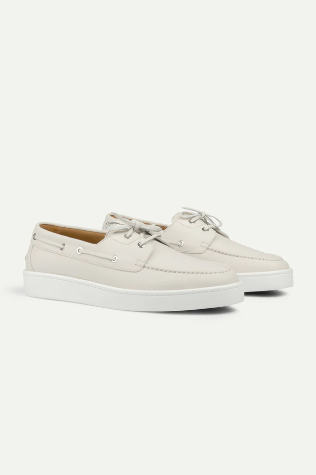 AURÉLIEN Ivory Grain Boat Sneakers