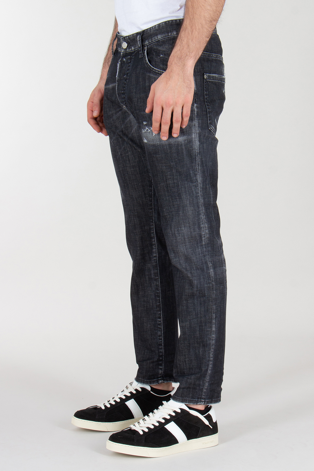 DSQUARED2 Slim Fit Distressed Washed Denim Jeans Skater