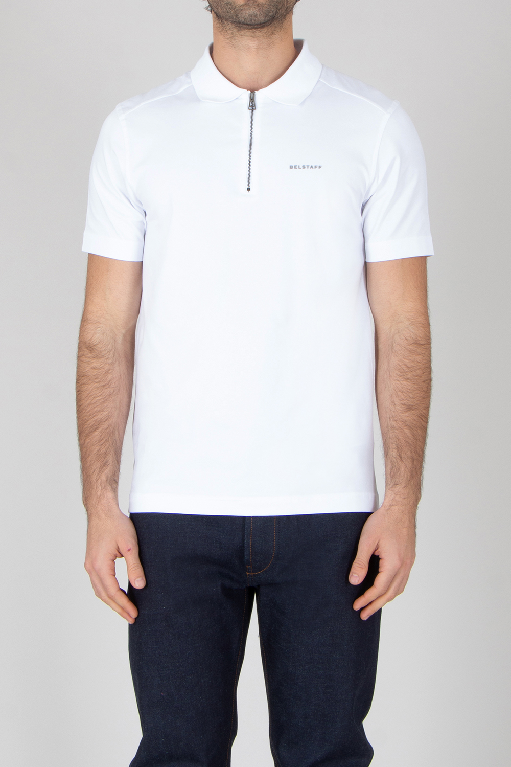 T-shirt, Hemd, Jeanshose, Mann, Person