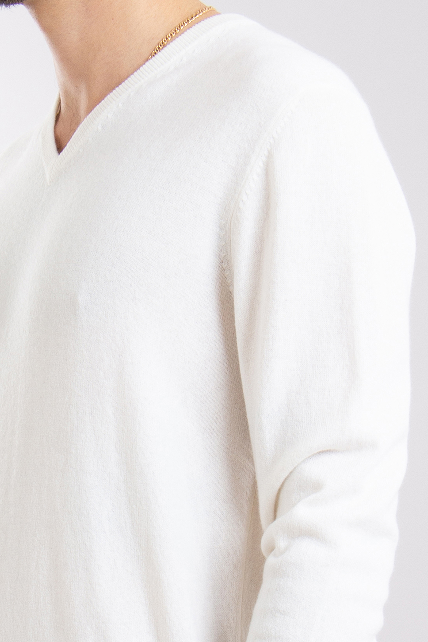 ALLUDE Cashmere V-Neck Sweater ALLUDE Cashmere V-Neck Sweater
