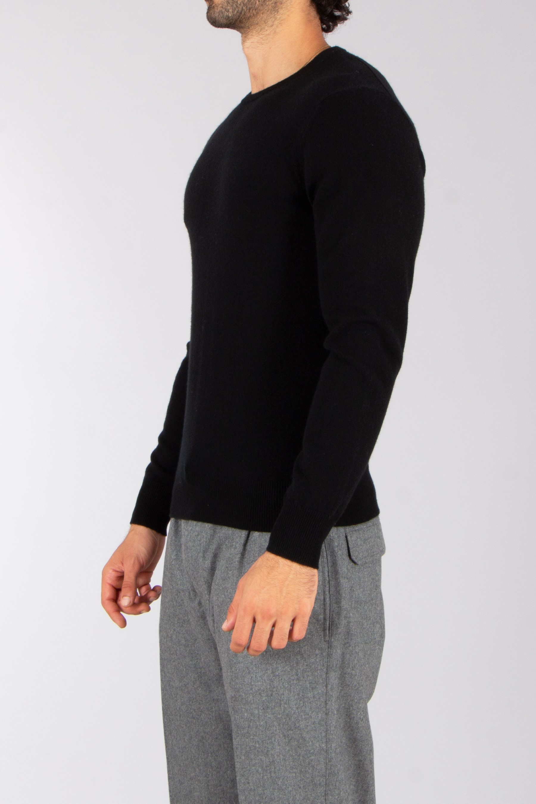 ALLUDE Regular Fit Cashmere Round Neck Sweater Langarm, Ärmel, Pullover, Hosen, Person