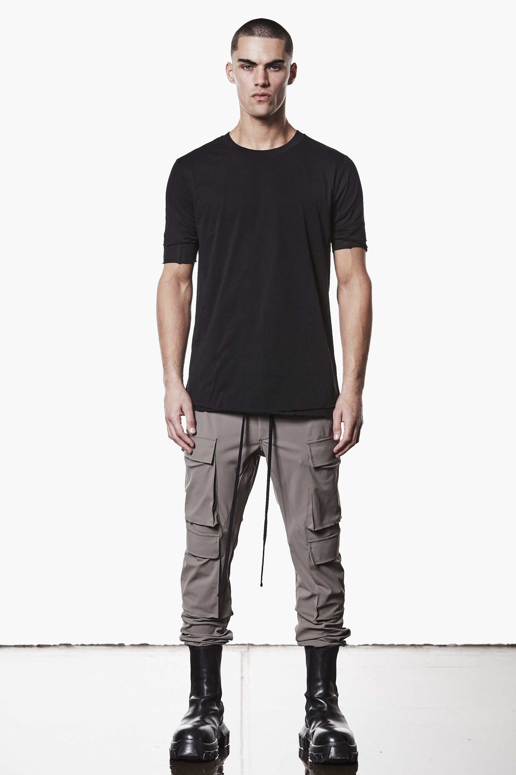 THOM KROM Slim Fit 2-in-1 Layering Cotton Jersey Round Neck T-Shirt T-shirt, Person, Stehend, Hosen, Mann