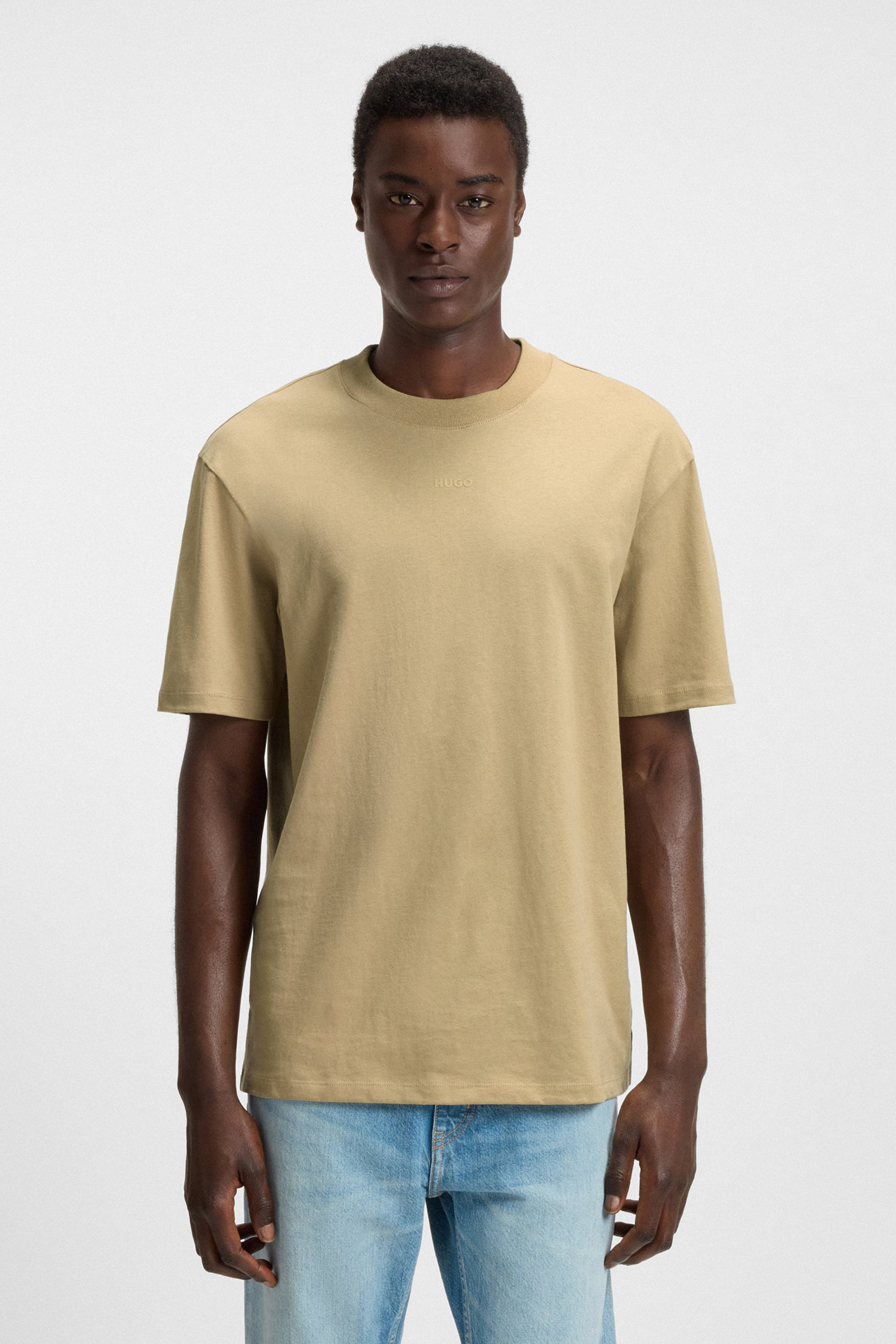 Bekleidung, T-shirt, Ärmel, Hemd, Person