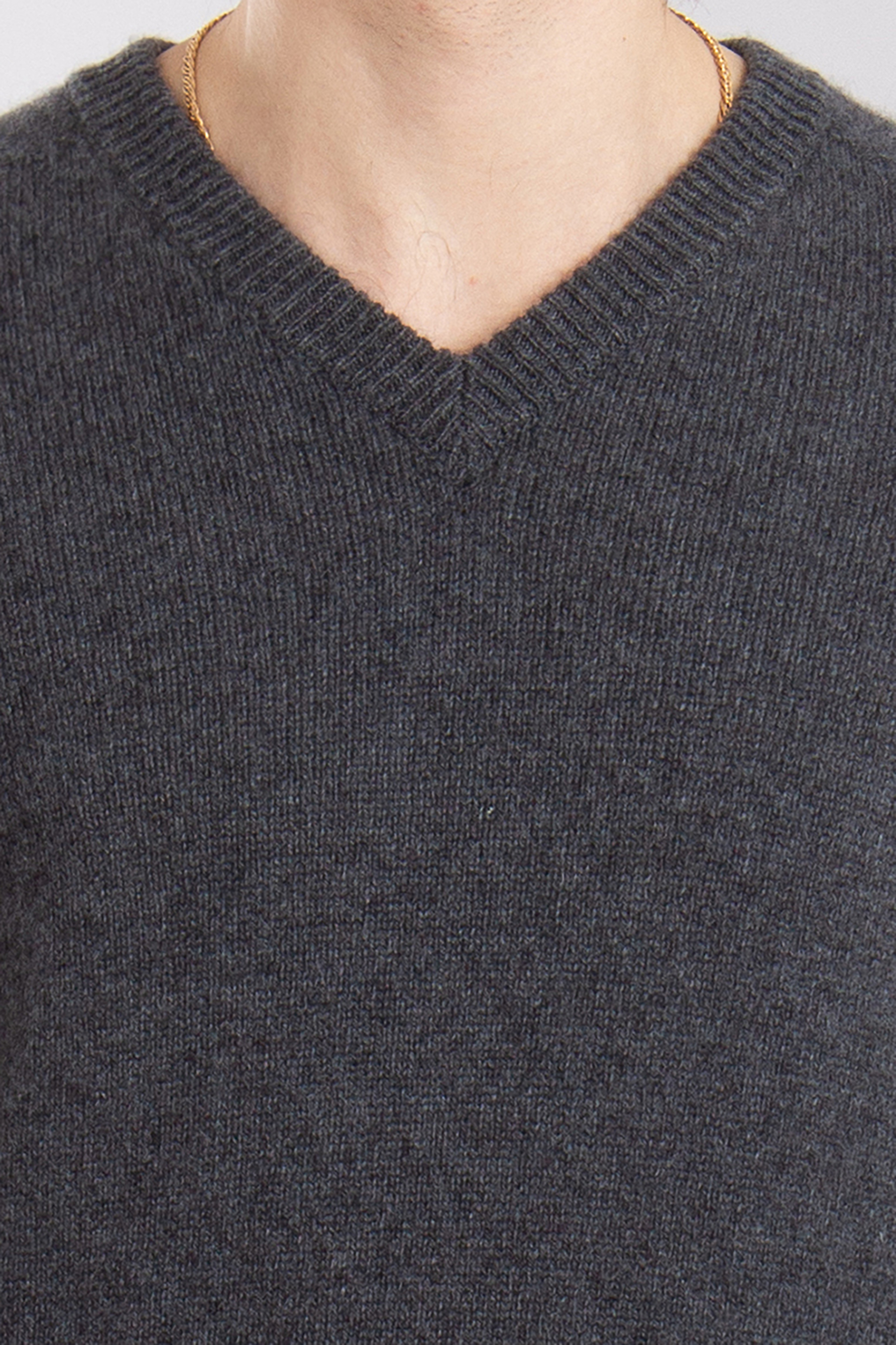 ROBERTO COLLINA Cashmere-Baby Alpaca Blend V-Neck Sweater ROBERTO COLLINA Cashmere-Baby Alpaca Blend V-Neck Sweater