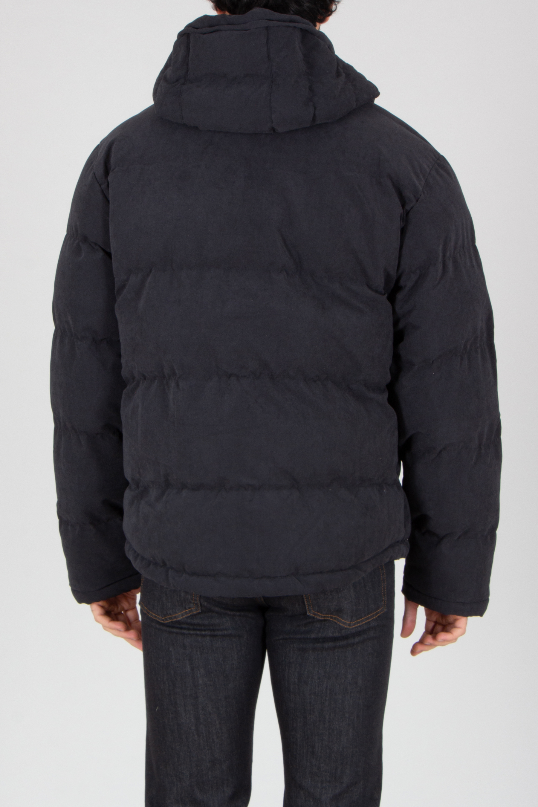 Mantel, Jacke, Kapuzenpulli, Jeanshose