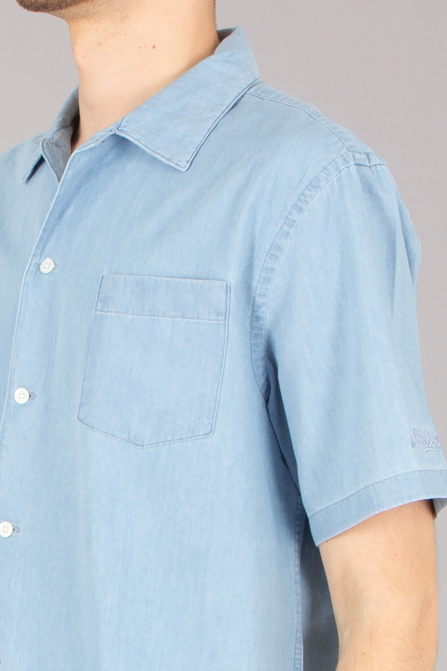 MC 2 SAINT BARTH Regular Fit Cotton Chambray Denim Light Short-Sleeve Shirt Sifnos Bekleidung, Hemd, Ärmel, Hosen