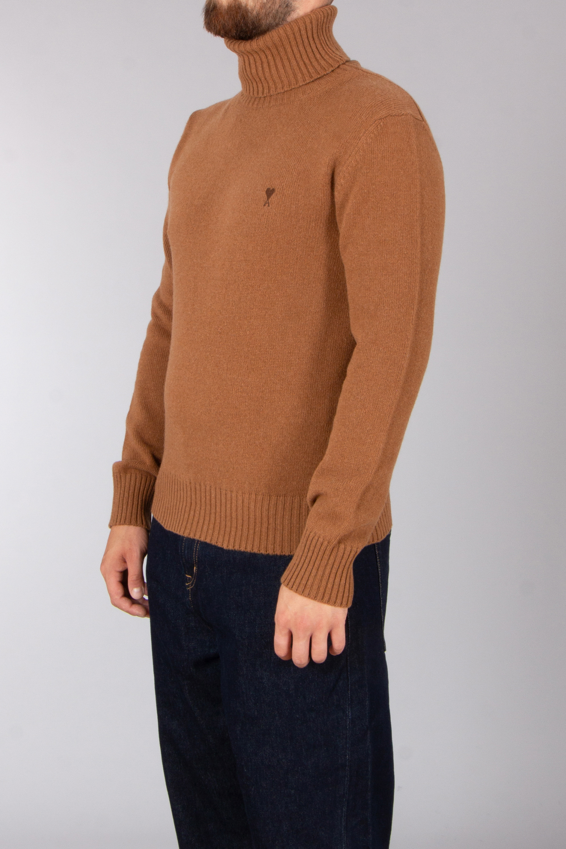 AMI PARIS Regular Fit Ami De Coeur Recycled Cashmere Blend Turtleneck Sweater Bekleidung, Strickwaren, Pullover