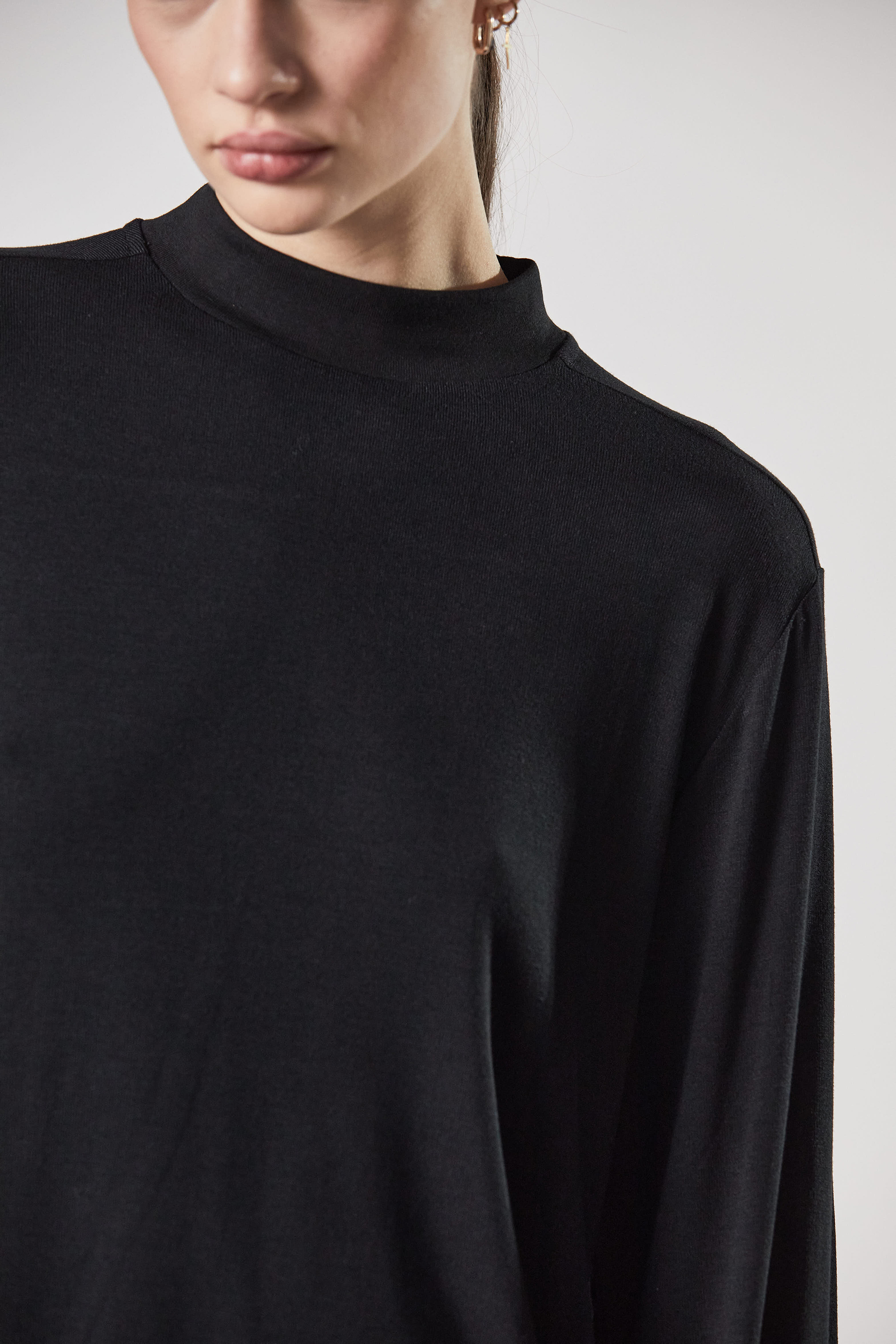 THOM KROM Ribbed Viscose Stretch Long Sleeve T-Shirt THOM KROM Ribbed Viscose Stretch Long Sleeve T-Shirt