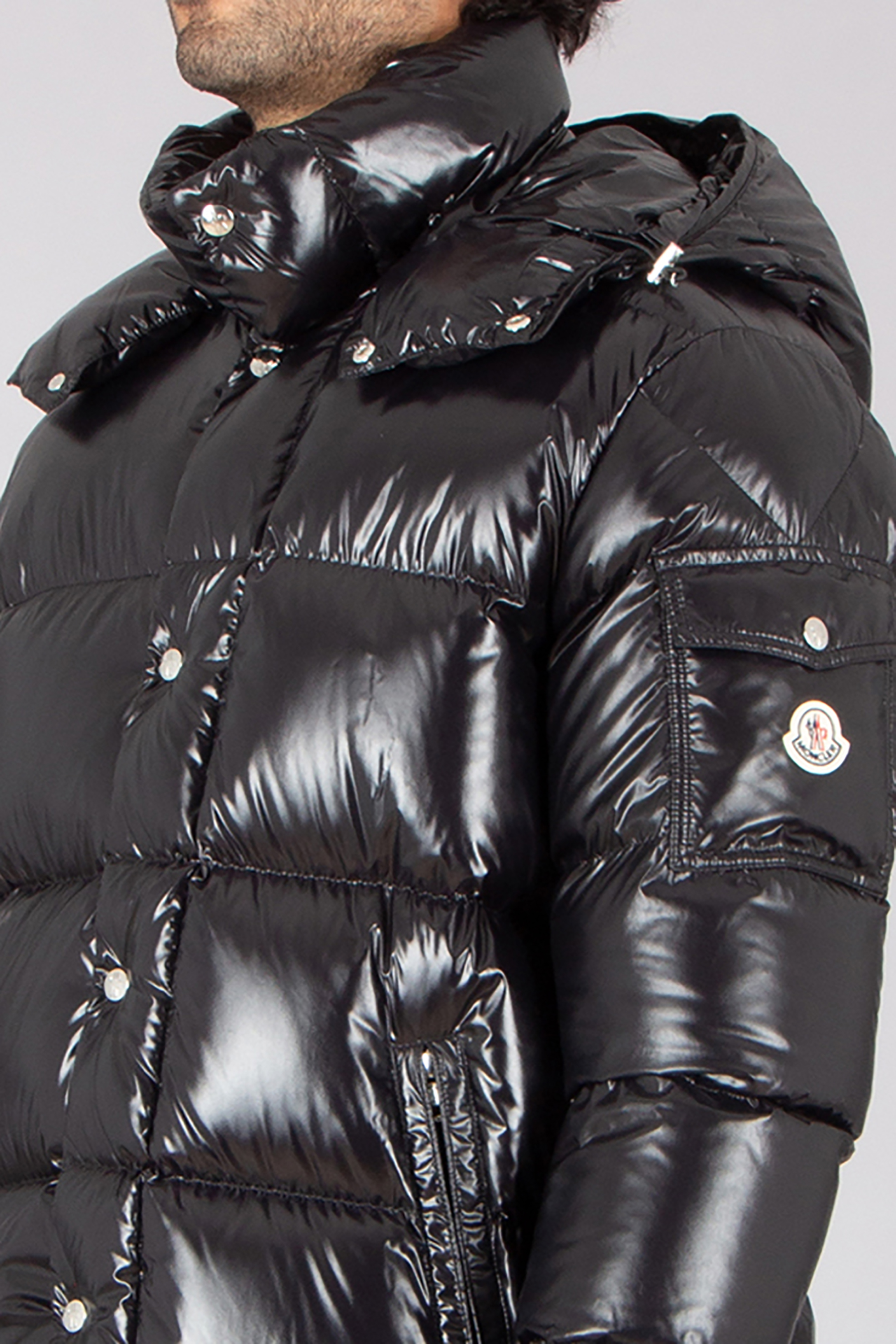 MONCLER Hanoverian Loose Fit Nylon Laqué Down Coat Bekleidung, Mantel, Jacke