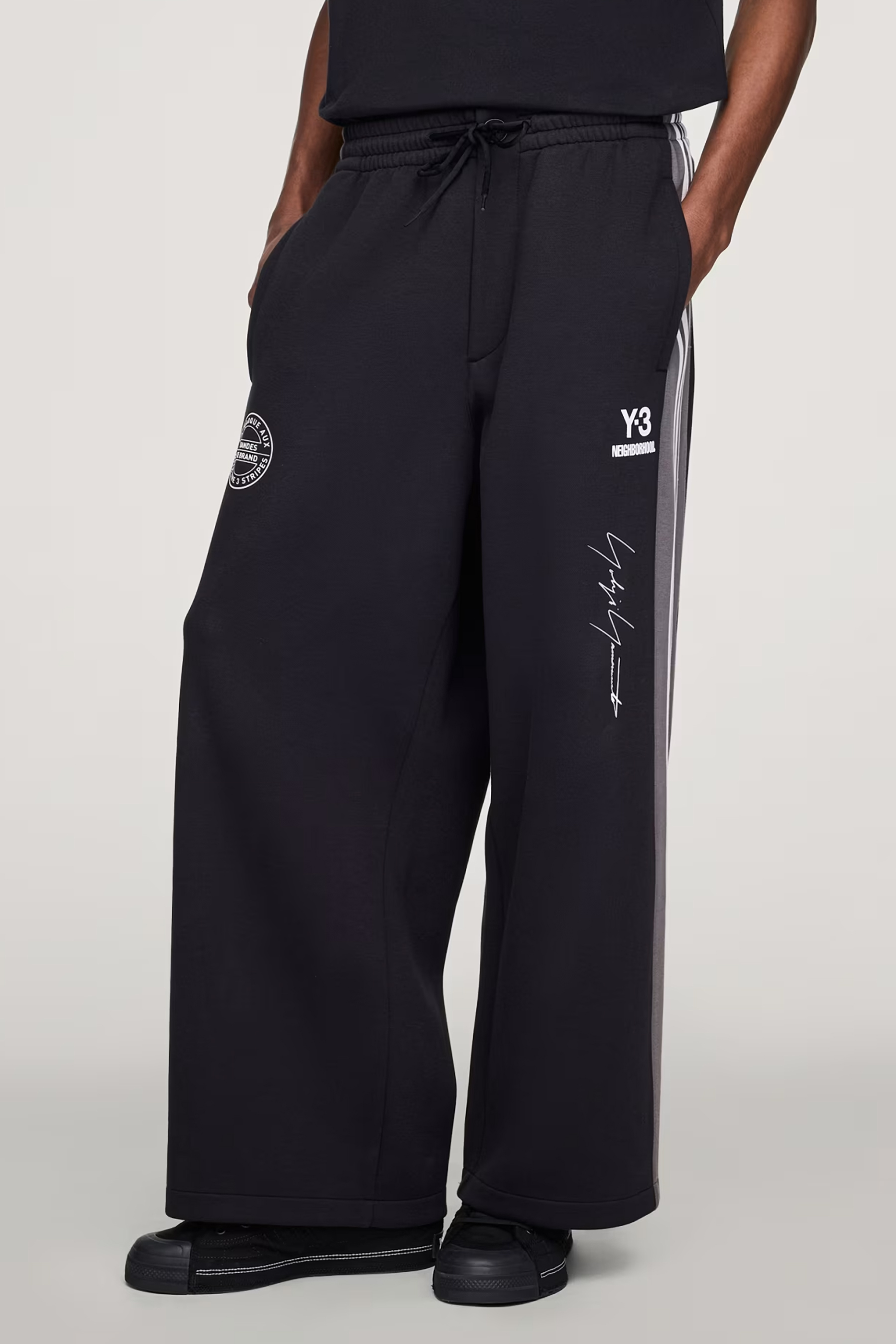 Y-3 x NEIGHBORHOOD Loose Fit Structured Cotton Stretch Blend Track Pants Bekleidung, Hosen