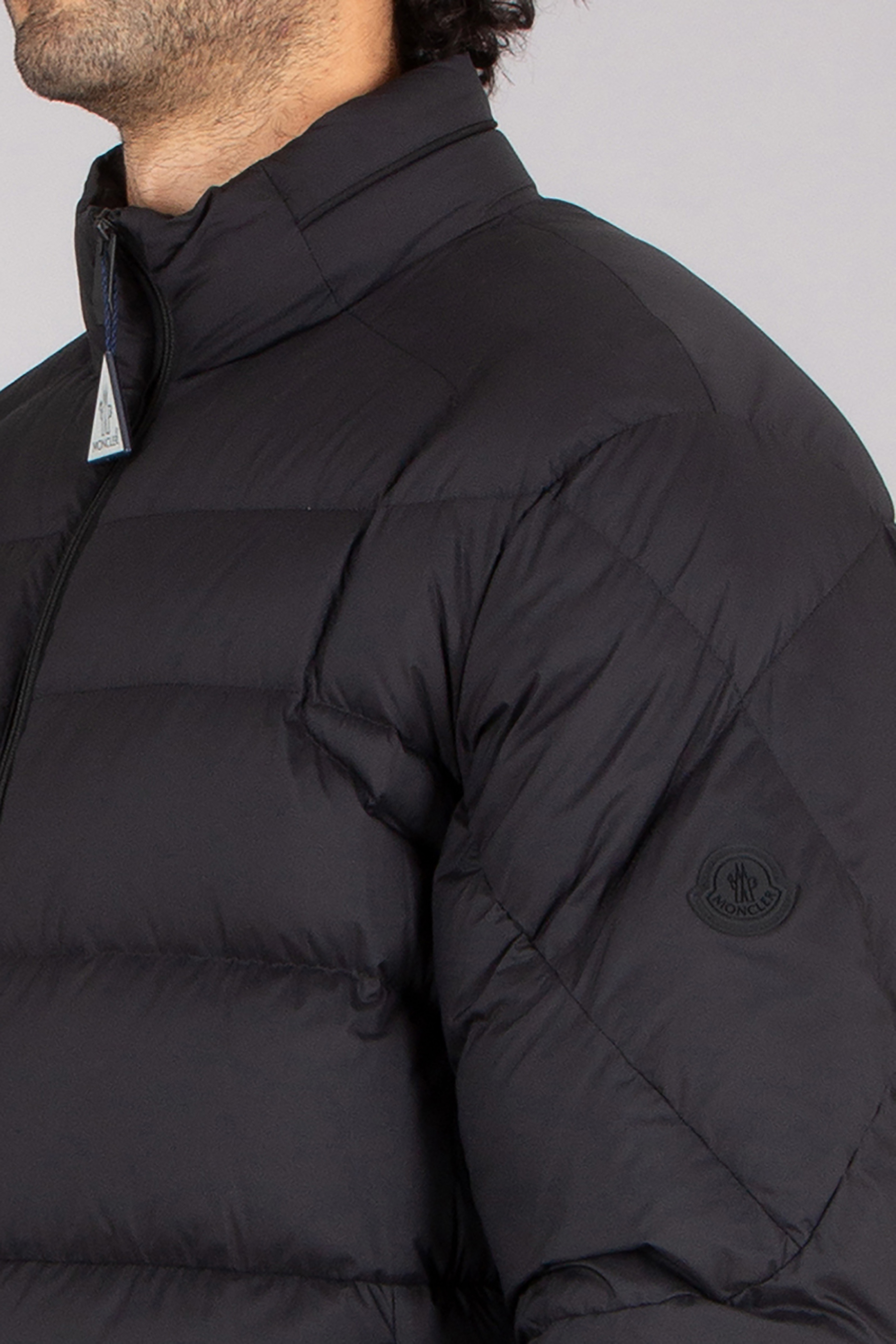 MONCLER Bardane Regular Fit Longue Saison Down Jacket Bekleidung, Mantel, Jacke