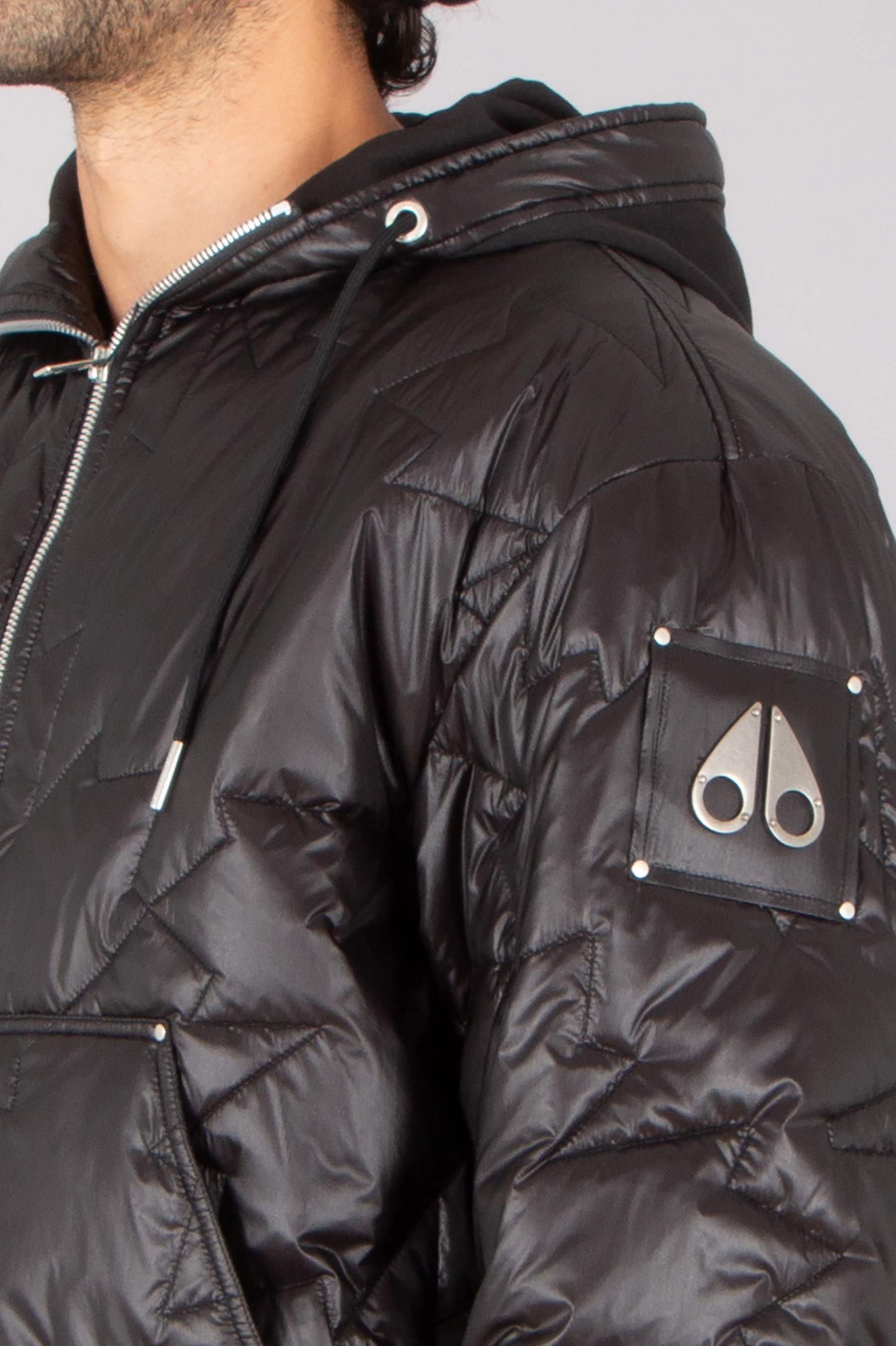 MOOSE KNUCKLES Regular Fit Icon Leaf Quilt Nylon Ripstop Bomber Jacket Bekleidung, Mantel, Jacke