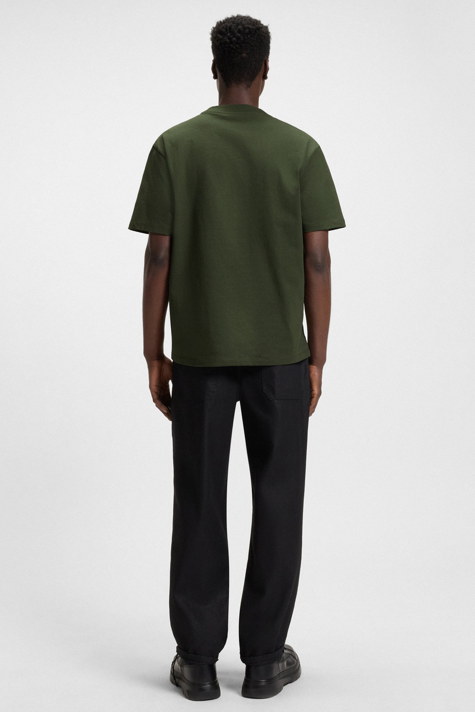 T-shirt, Person, Stehend, Erwachsener, Mann