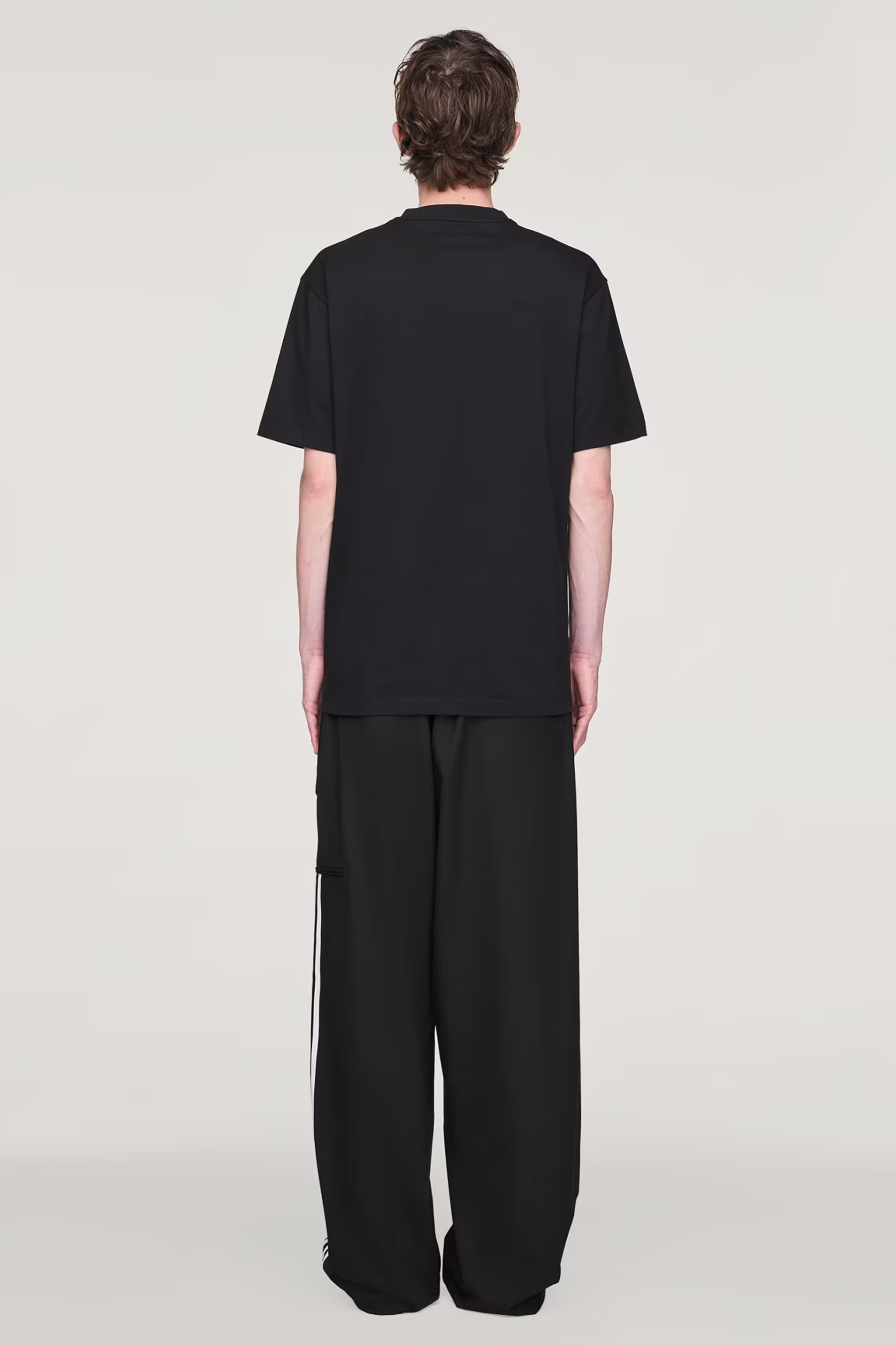 T-shirt, Hosen, Person, Stehend, Mann