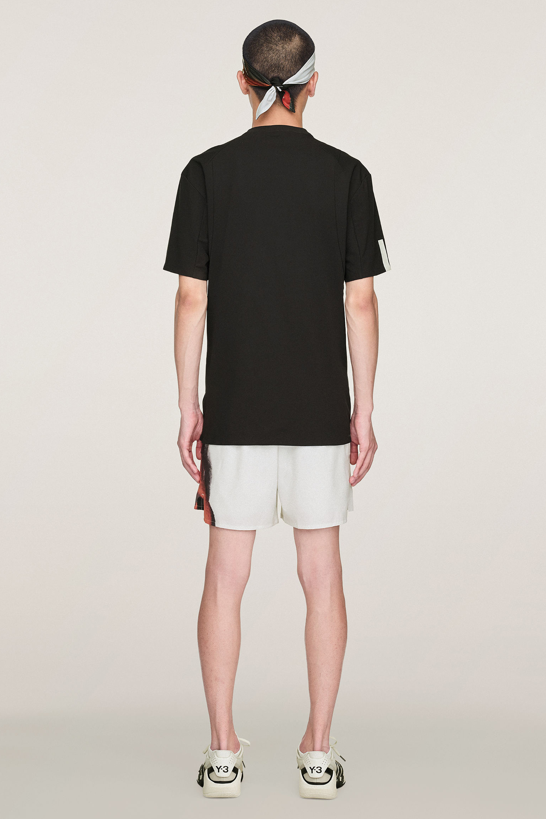 Y-3 Regular Fit Printed Recycled Polyester Stretch Climacool Shorts & Tights Set Kurze Hose, T-shirt, Person, Leinen, Ärmel