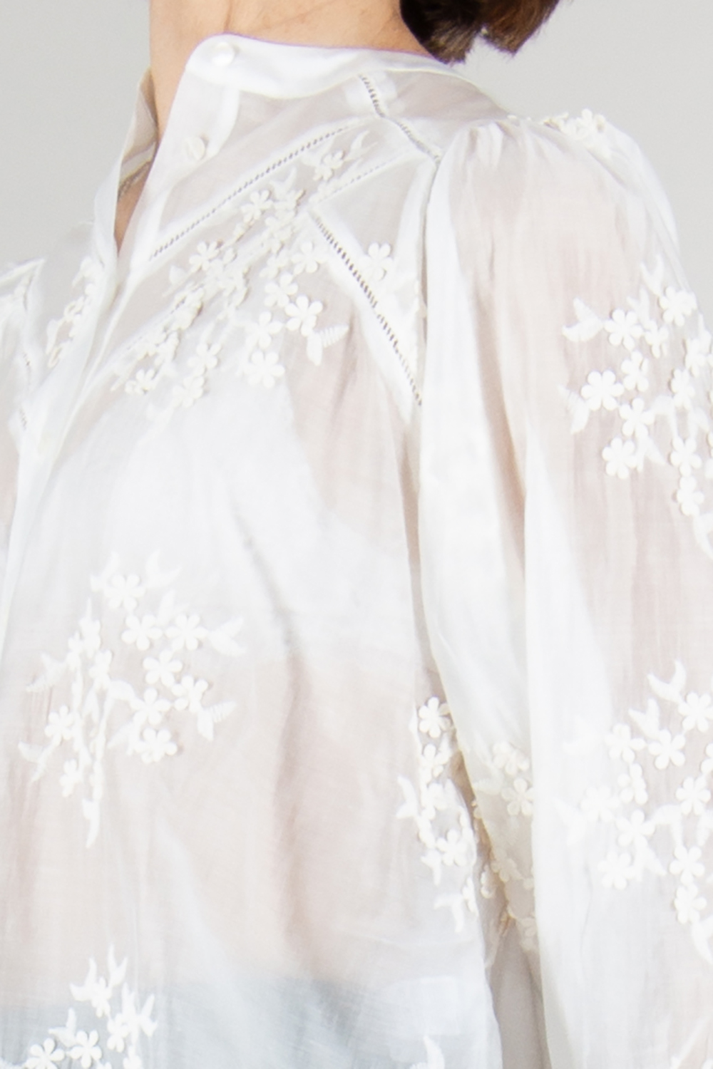 0039 ITALY Relaxed Fix Flower Embroidery Blouse
