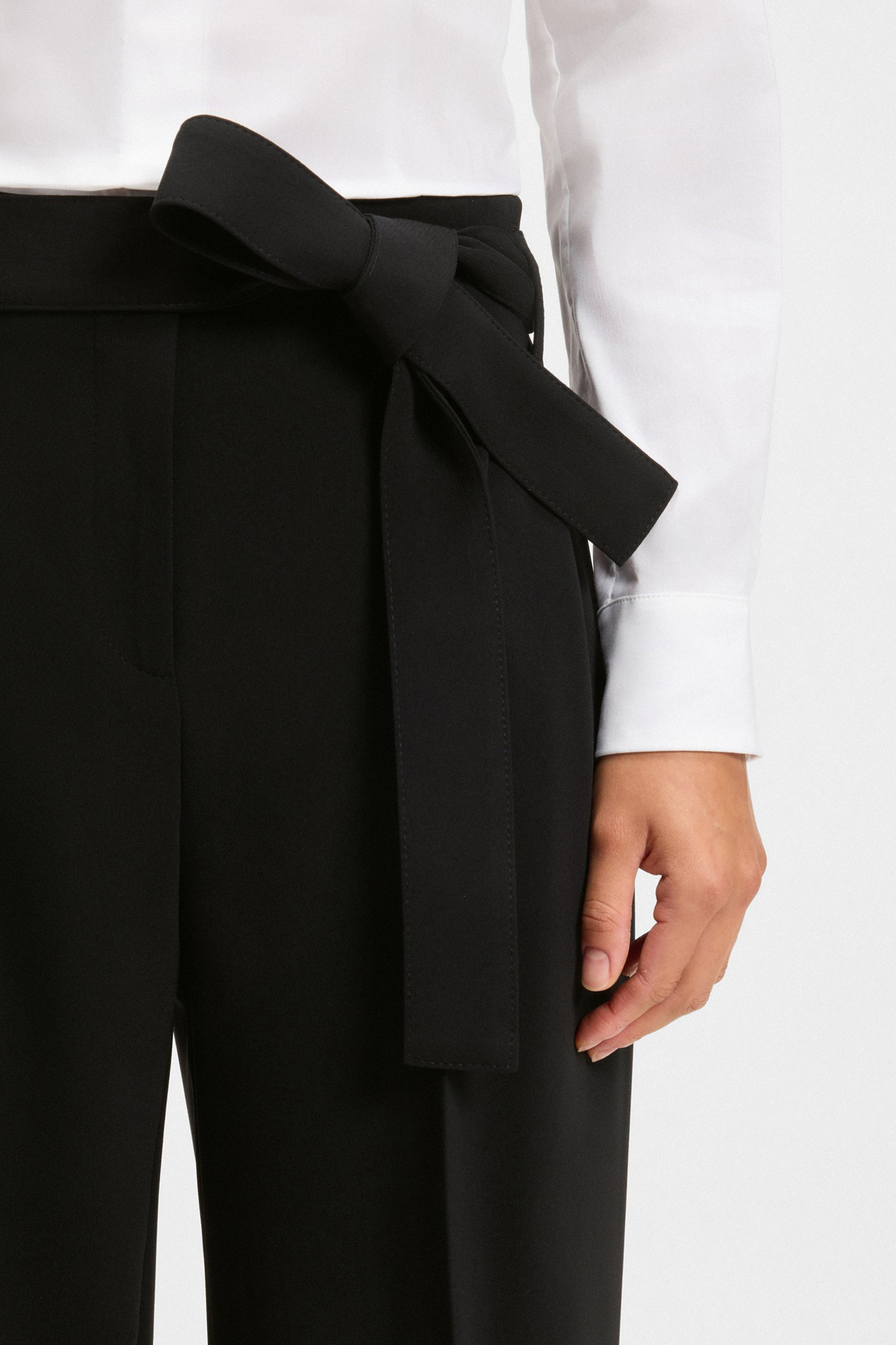 BOSS Relaxed Fit Japanese Crepe Pants Tapiana Bekleidung, Hosen, Mantel, Gürtel, Formelle Kleidung