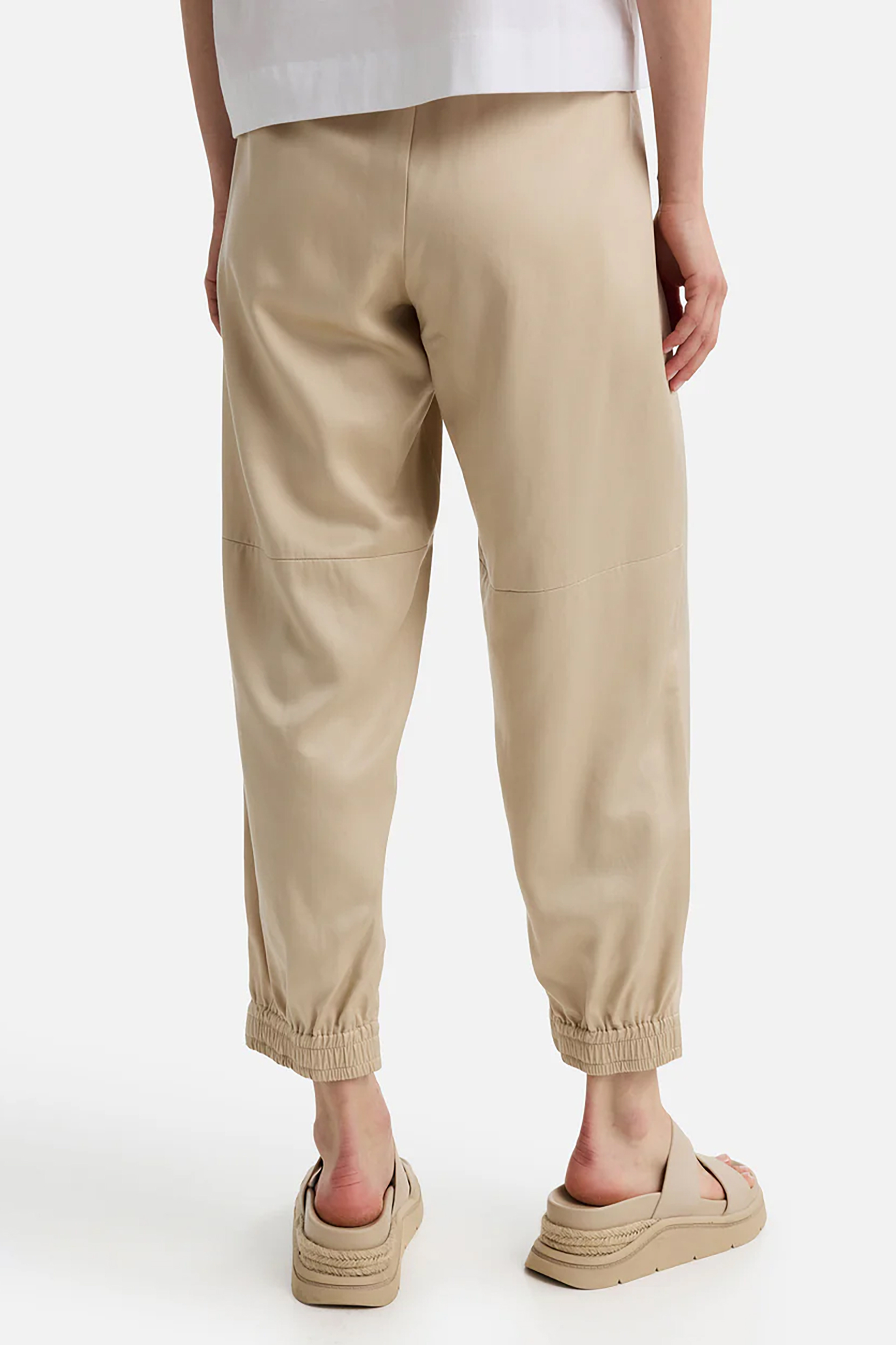 IHEART Regular Fit Pleated Lyocell Pants Blankaniane