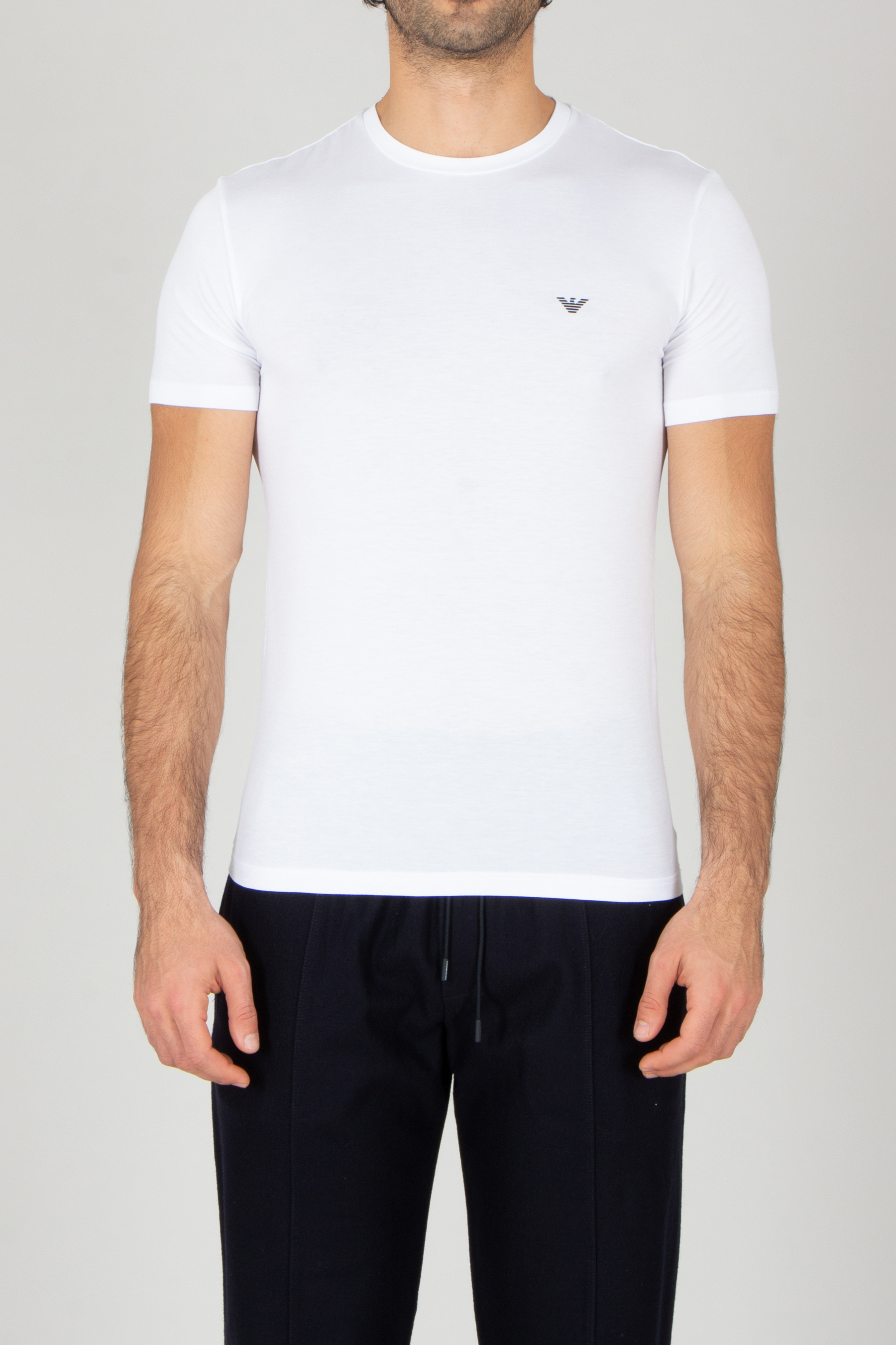 T-shirt, Hosen, Erwachsener, Mann, Person