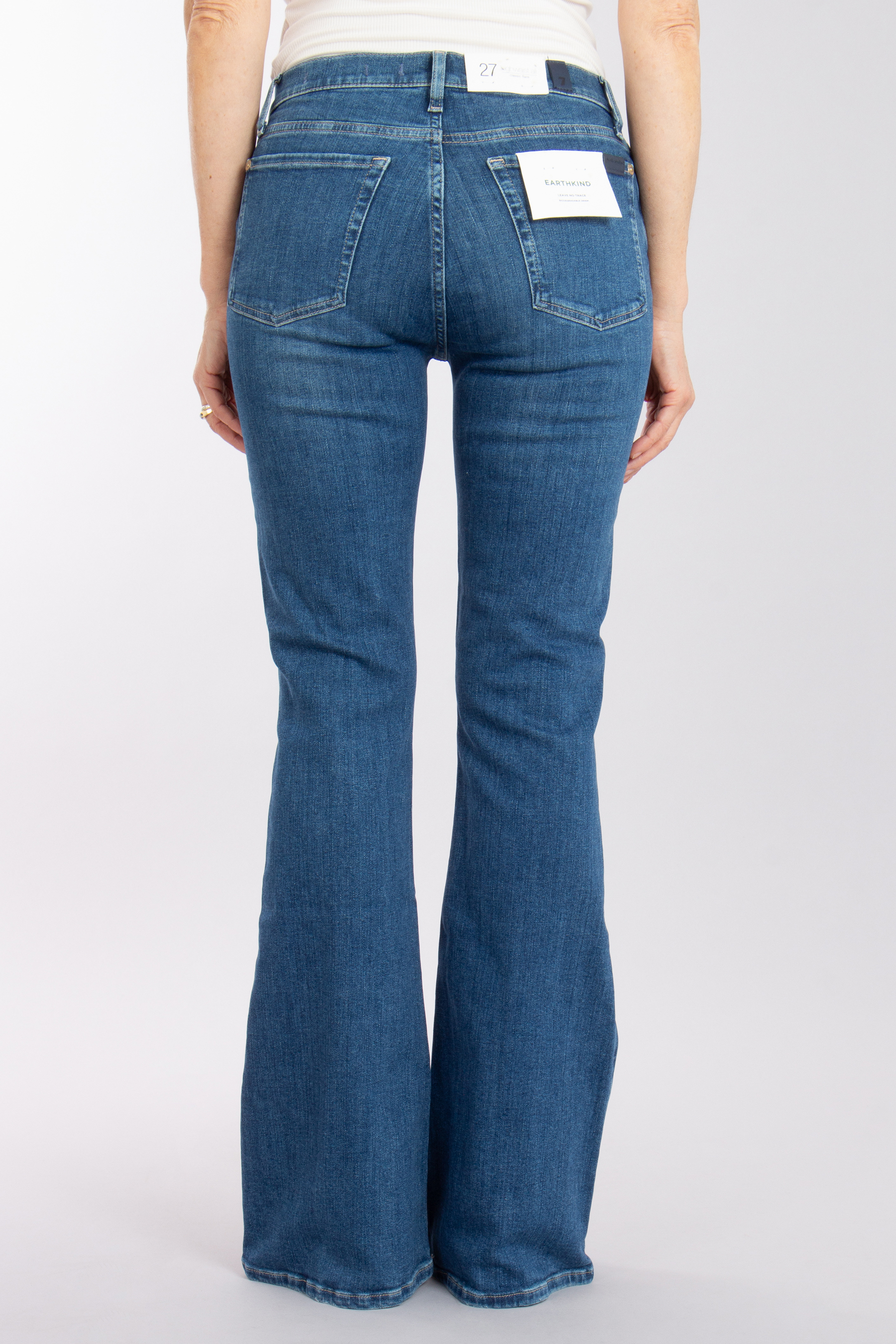 7 FOR ALL MANKIND Classic Flare Earthkind Denim Jeans HW Ali 7 FOR ALL MANKIND Classic Flare Earthkind Denim Jeans HW Ali