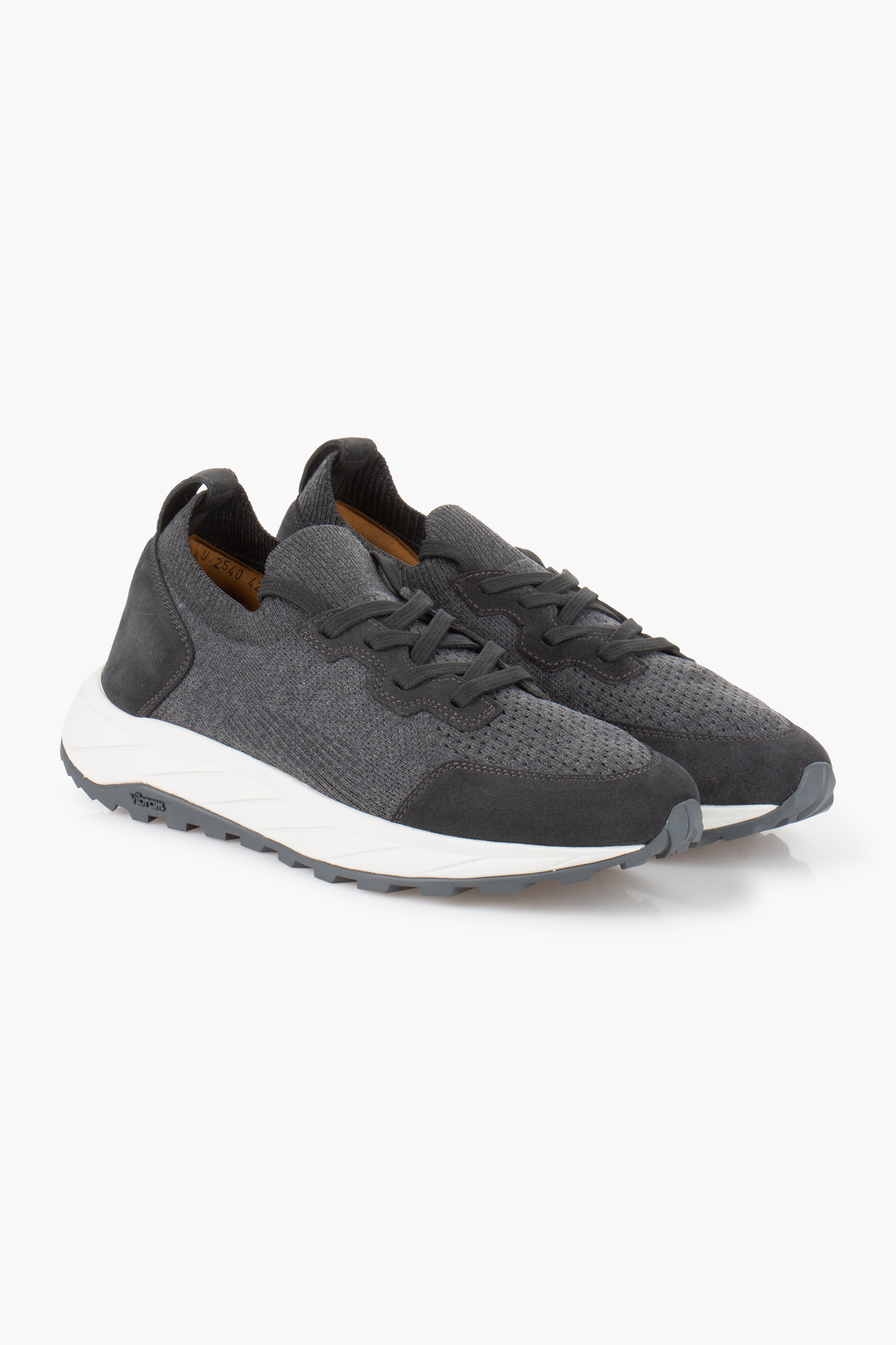 Schuhwerk, Schuh, Sneaker, Wildleder, Laufschuh