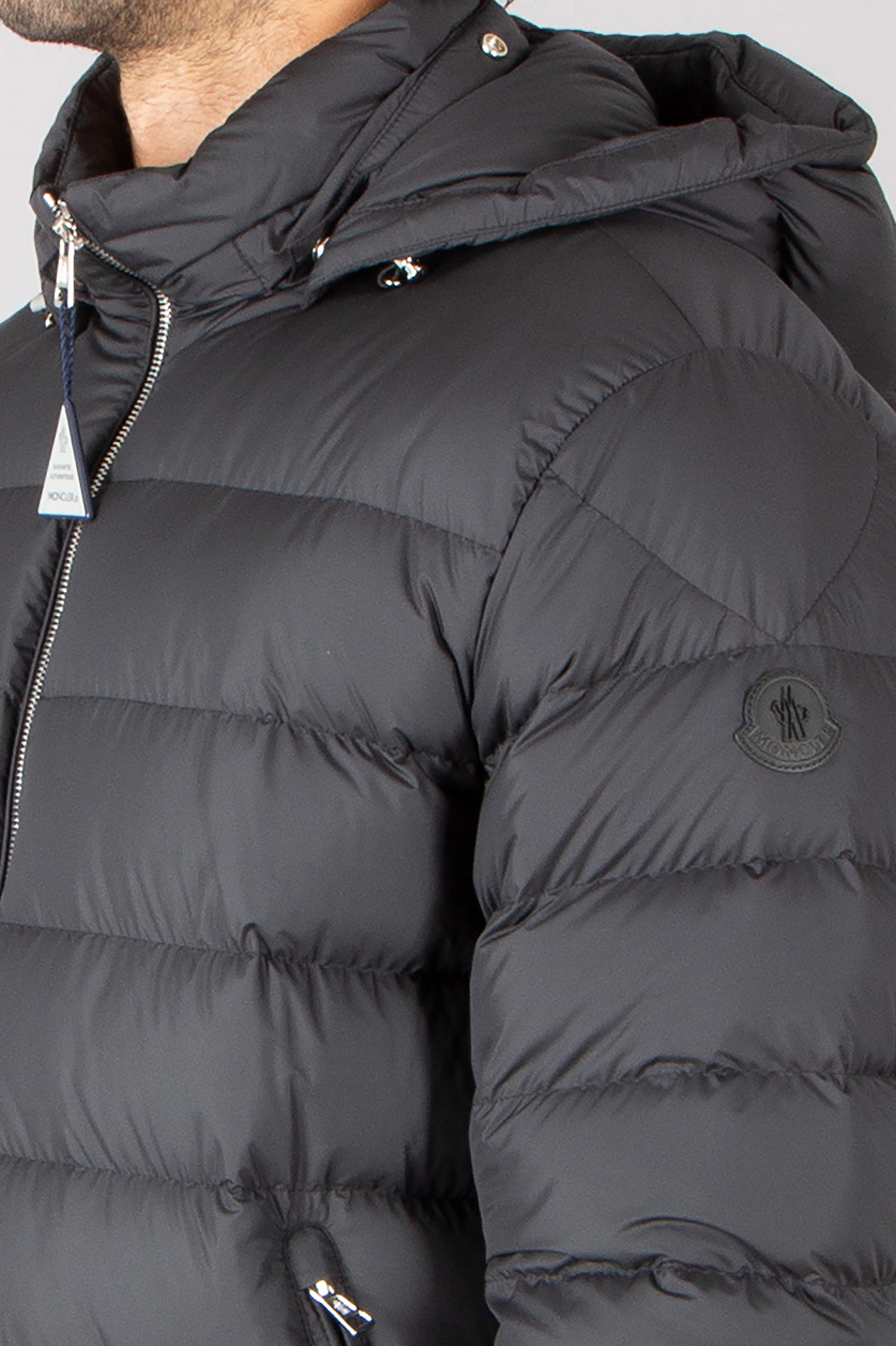 MONCLER Arneb Regular Fit AirSoft Down Jacket Bekleidung, Mantel, Jacke