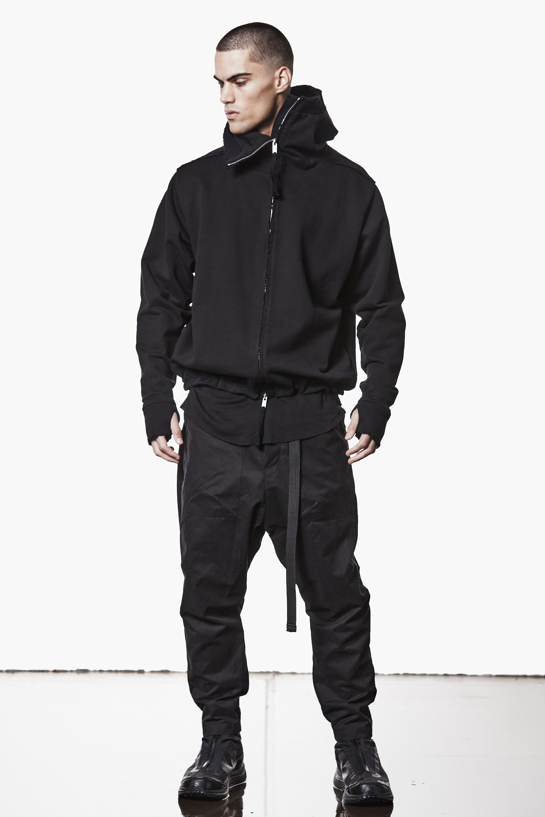 THOM KROM Relaxed Fit Low Crotch Peached Cotton Blend Pants Mantel, Jacke, Kapuzenpulli, Mann, Person