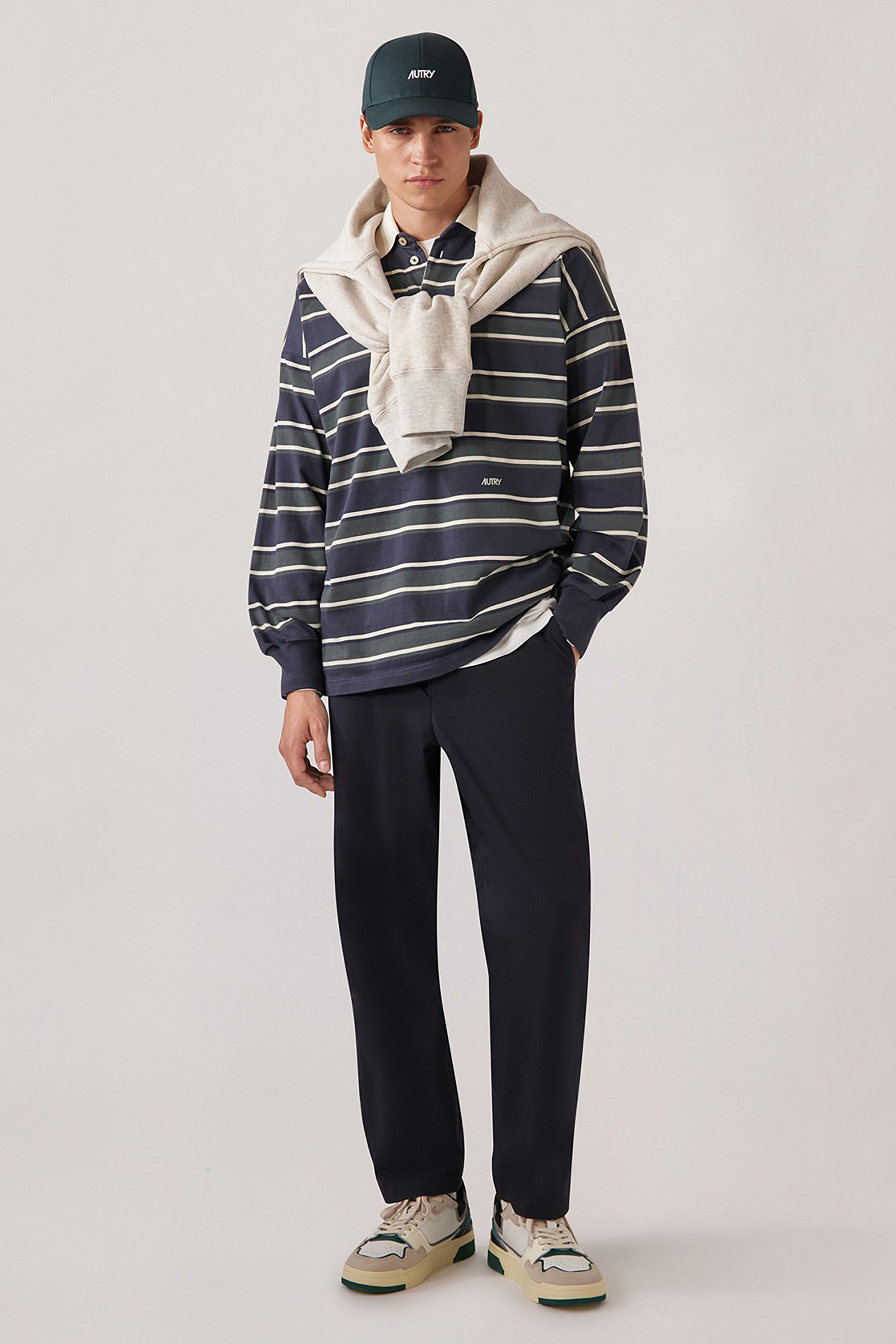 AUTRY Regular Fit Straight Leg Cotton-Nylon Stretch Blend Pants Pulli, Sweatshirt, Kapuzenpulli, Person, Mantel