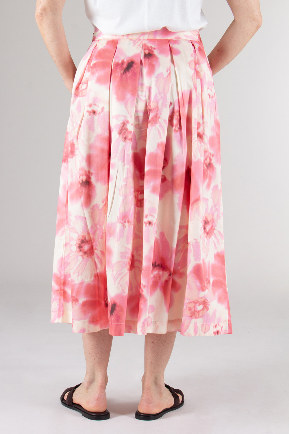 0039 ITALY Long Pleated Skirt Kylie