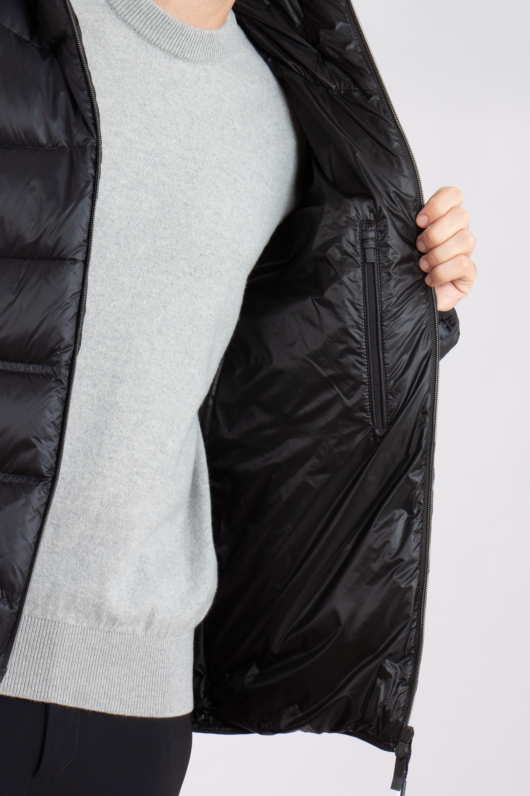 MONCLER Viani Hooded Nylon Ripstop Down Jacket MONCLER Viani Hooded Nylon Ripstop Down Jacket