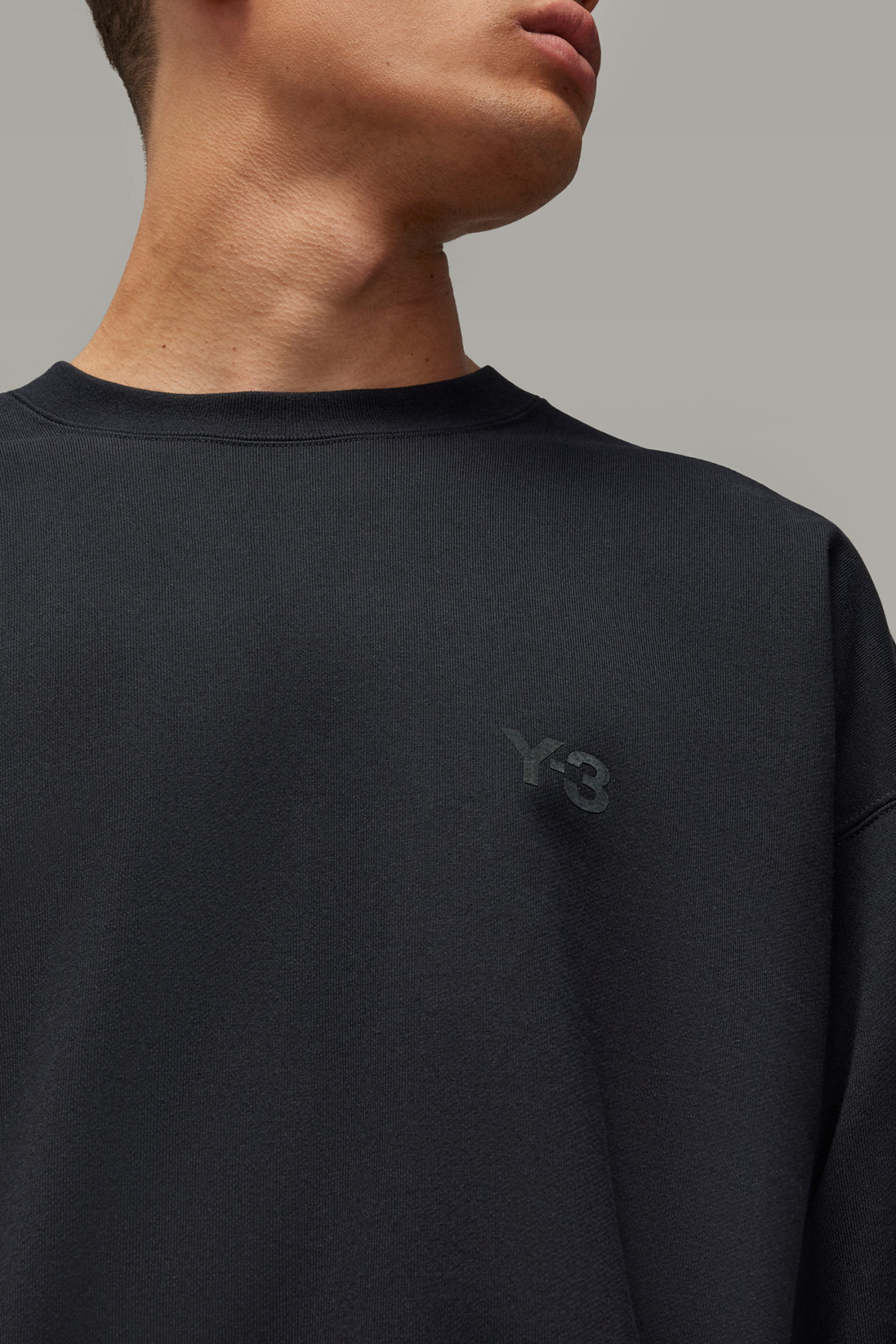 Y-3 Loose Fit Brushed Cotton Blend French Terry Sweatshirt T-shirt, Langarm, Gesicht, Hals, Person