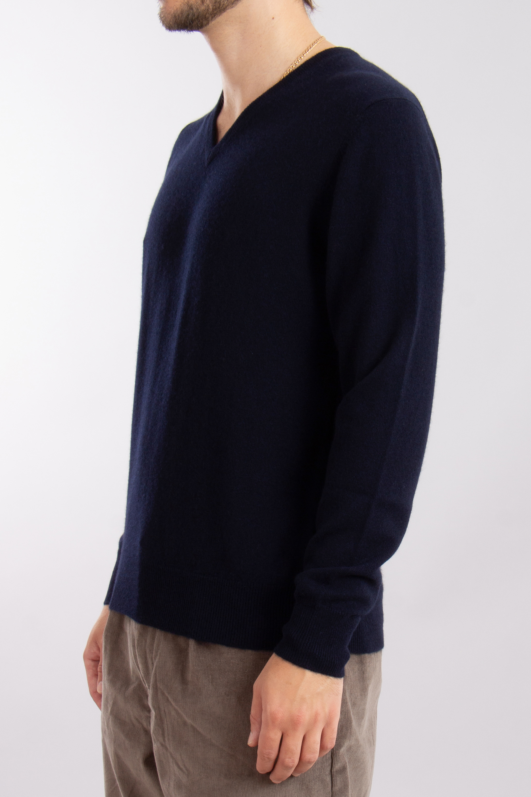 ALLUDE Cashmere V-Neck Sweater ALLUDE Cashmere V-Neck Sweater