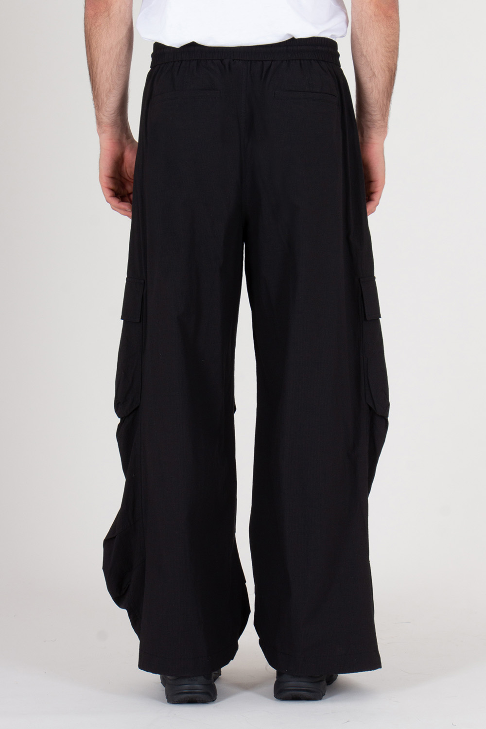 JUNN.J Loose Fit Ripstop Cotton Cargo Jogging Pants