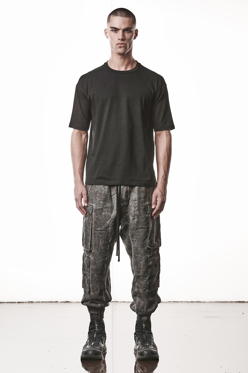 Hosen, T-shirt, Person, Stehend, Mann