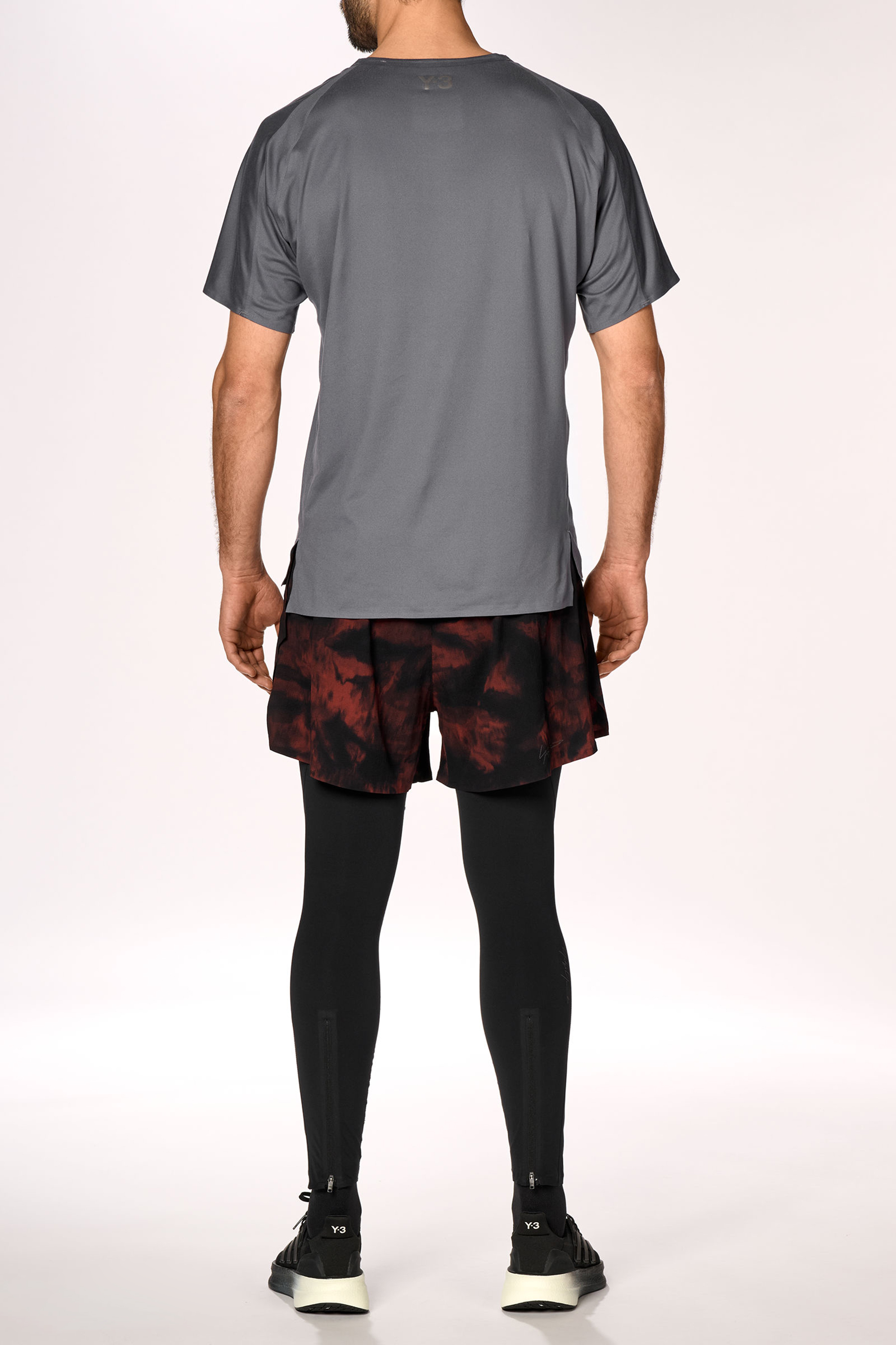 Kurze Hose, T-shirt, Erwachsener, Mann, Person