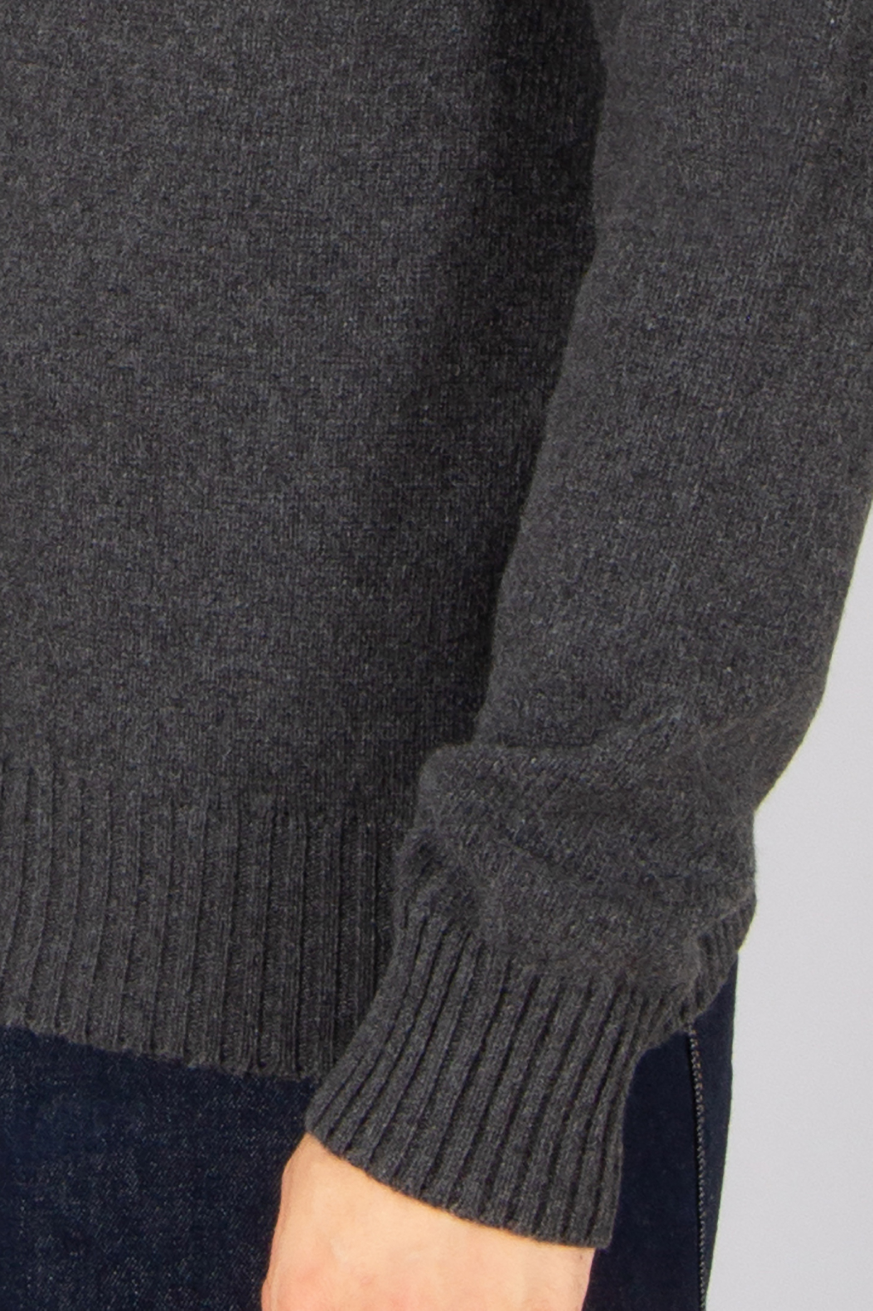 AMI PARIS Regular Fit Ami De Coeur Recycled Cashmere Blend Turtleneck Sweater Bekleidung, Strickwaren, Pullover, Langarm, Ärmel