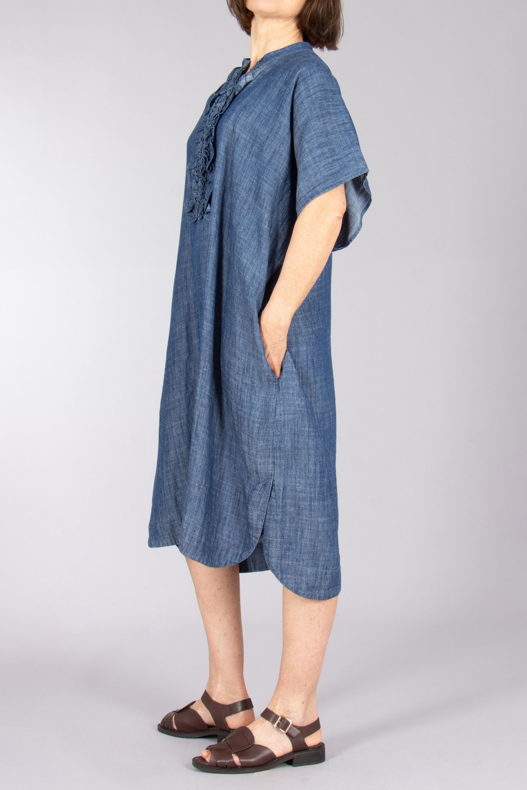 0039 ITALY Lyocell-Linen Blend Light Denim Dress Daisy Sandale, Leinen, Kleid, Hosen, Mantel