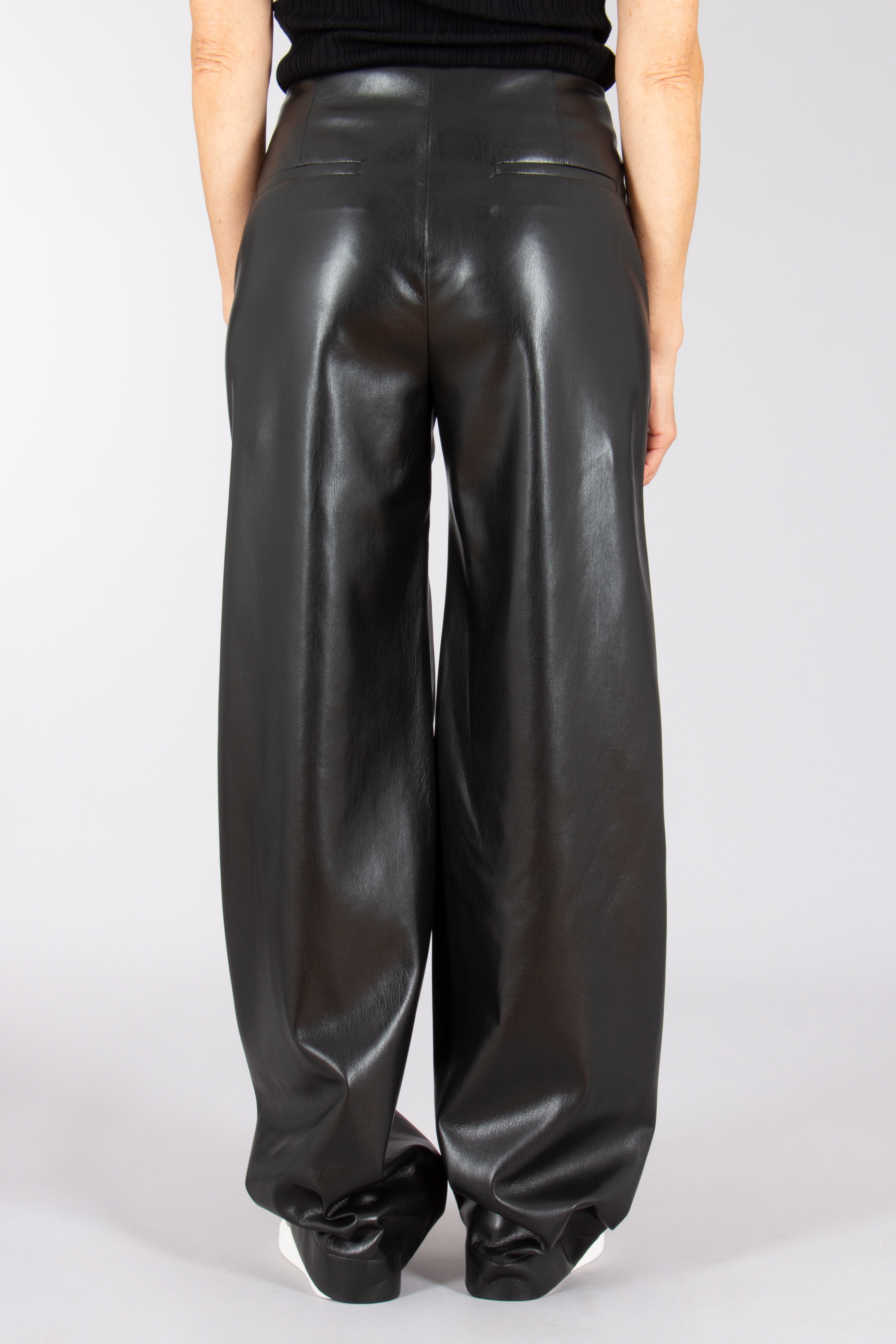 BOSS Straight Leg Faux Leather Pants Timiras Bekleidung, Hosen, Person