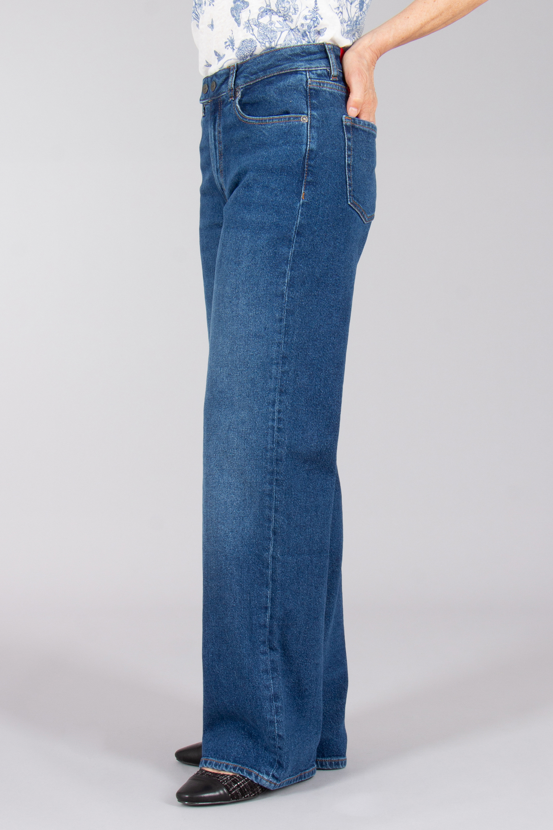 HUGO Modern Fit Cotton Stretch Denim 937 Jeans