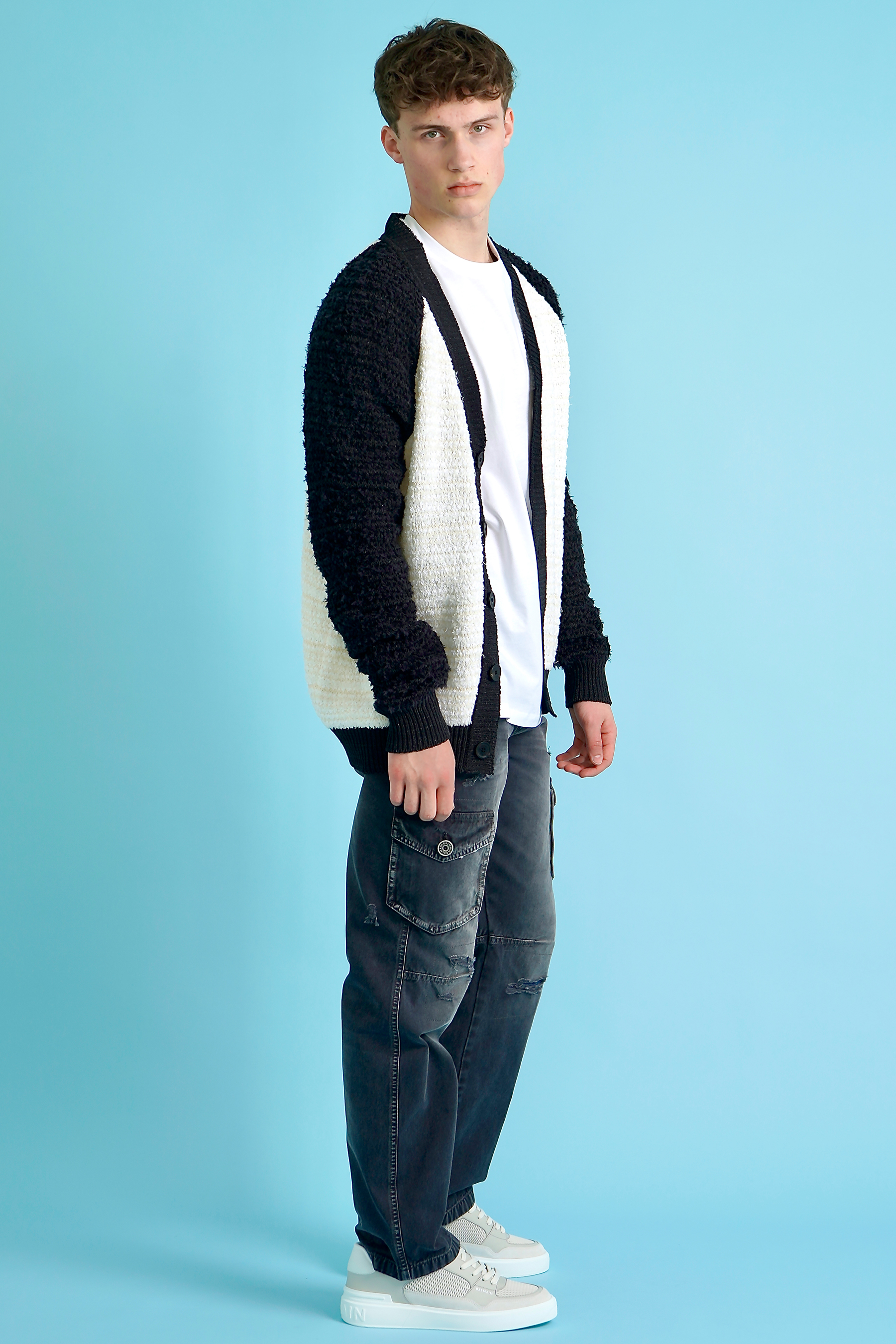 BALMAIN Used-Look Cotton Denim Cargo Pants BALMAIN Used-Look Cotton Denim Cargo Pants