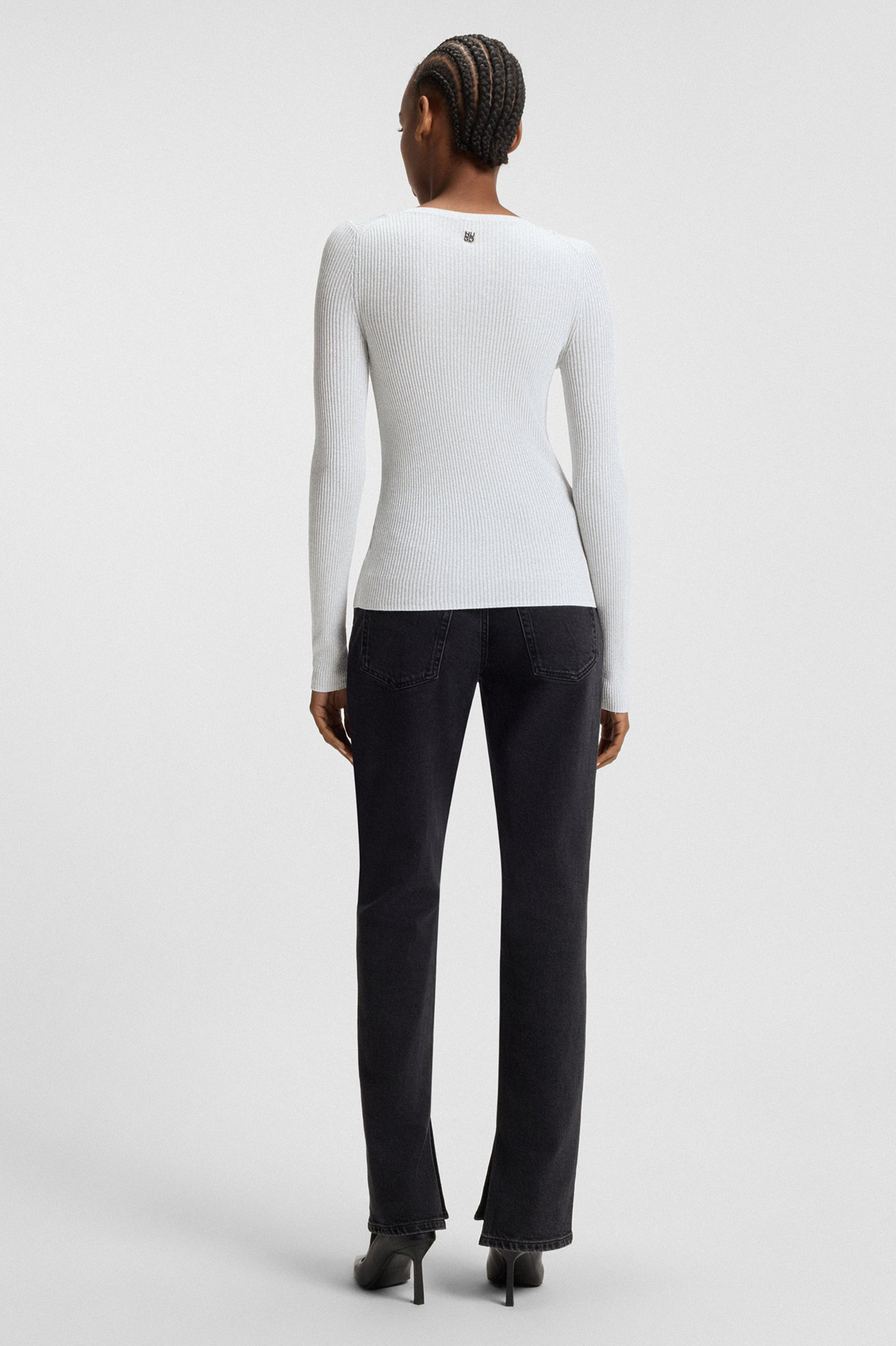 HUGO Slim Fit Sparkling Yarn Scoop Neck Sweater Sunessiny Bekleidung, Hosen, Langarm, Ärmel, Person