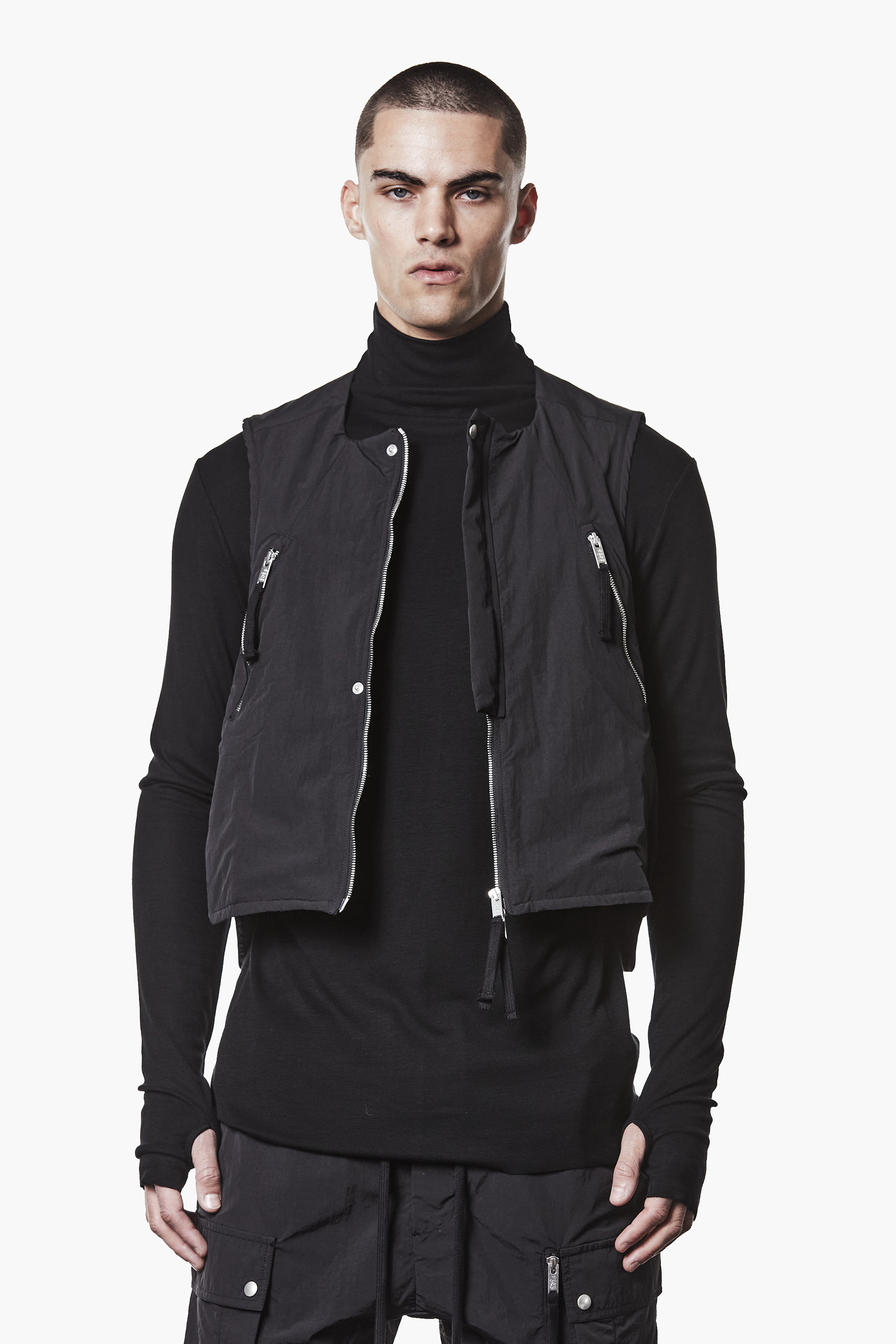 THOM KROM Regular Fit Padded Nylon Vest Mantel, Jacke, Weste, Langarm, Person