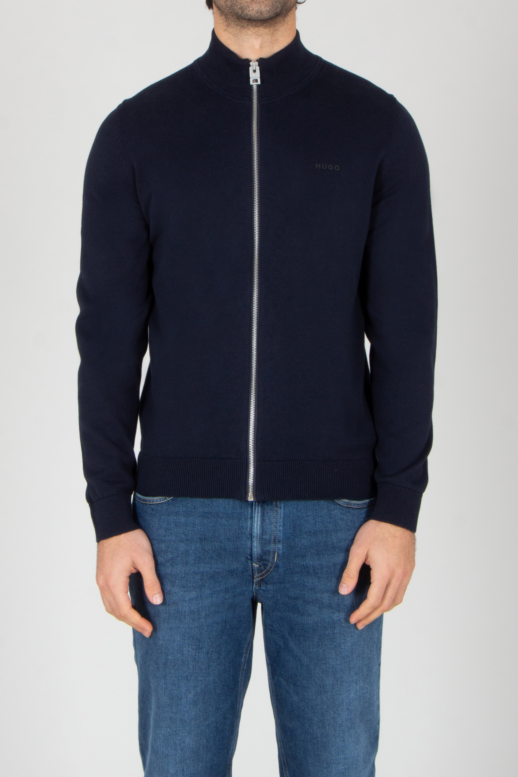 Pulli, Mantel, Jacke, Jeans, Sweatshirt