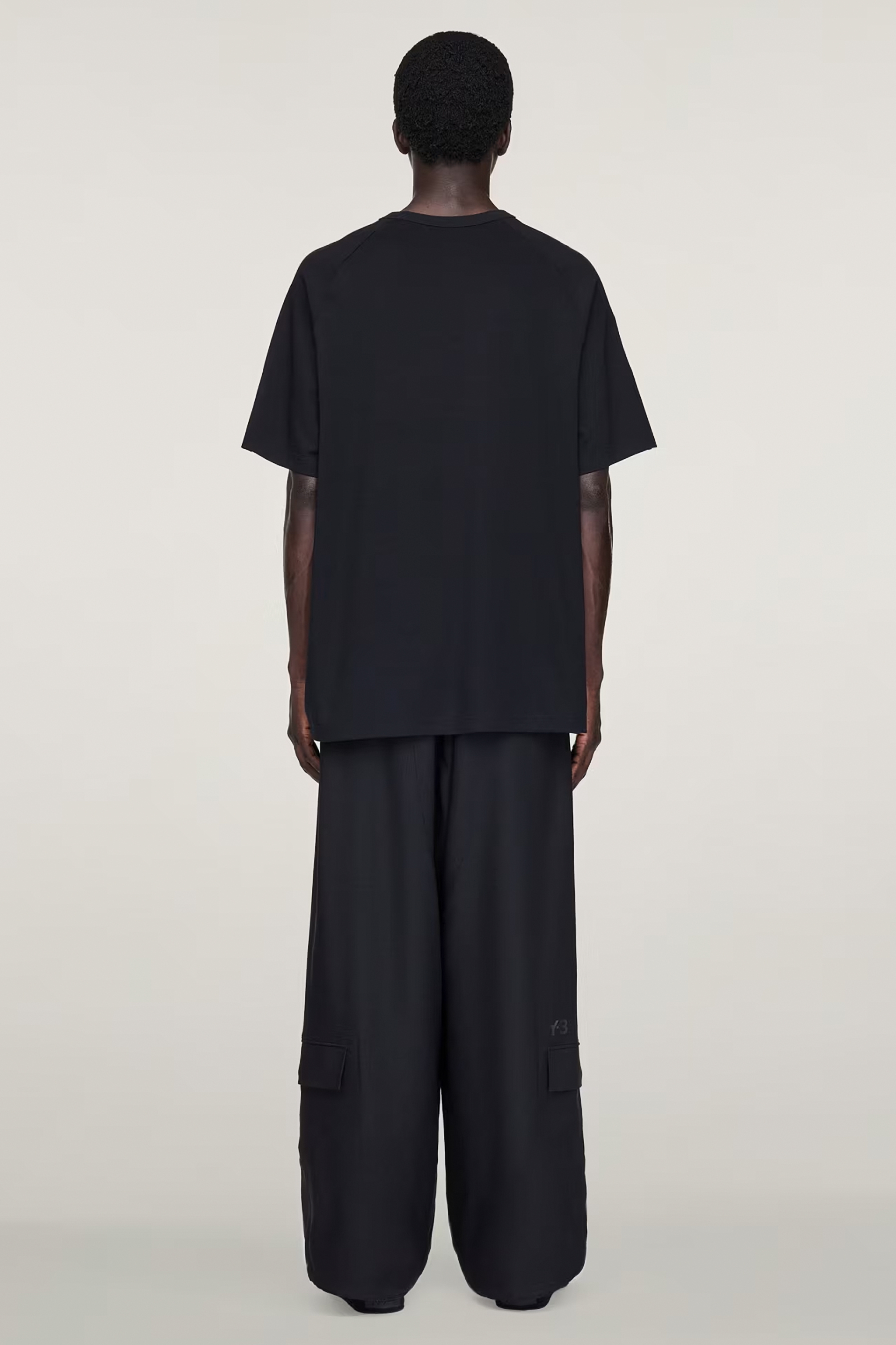 Y-3 Loose Fit Lyocell-Wool Stretch Blend 3-Stripes Wire T-Shirt Person, Stehend, Erwachsener, Männlich, Mann