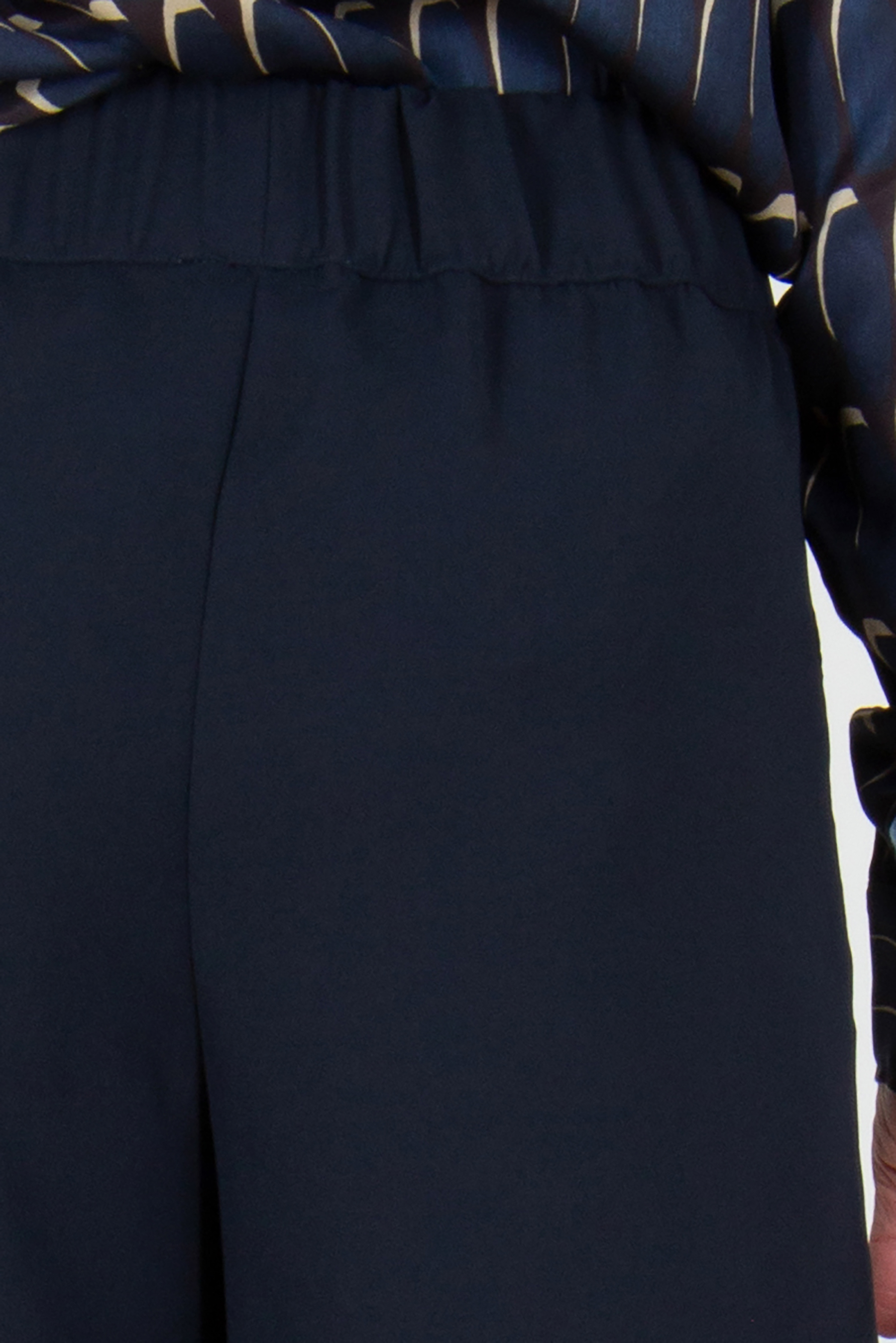 Bekleidung, Hosen, Kurze Hosen, Langarm, Person