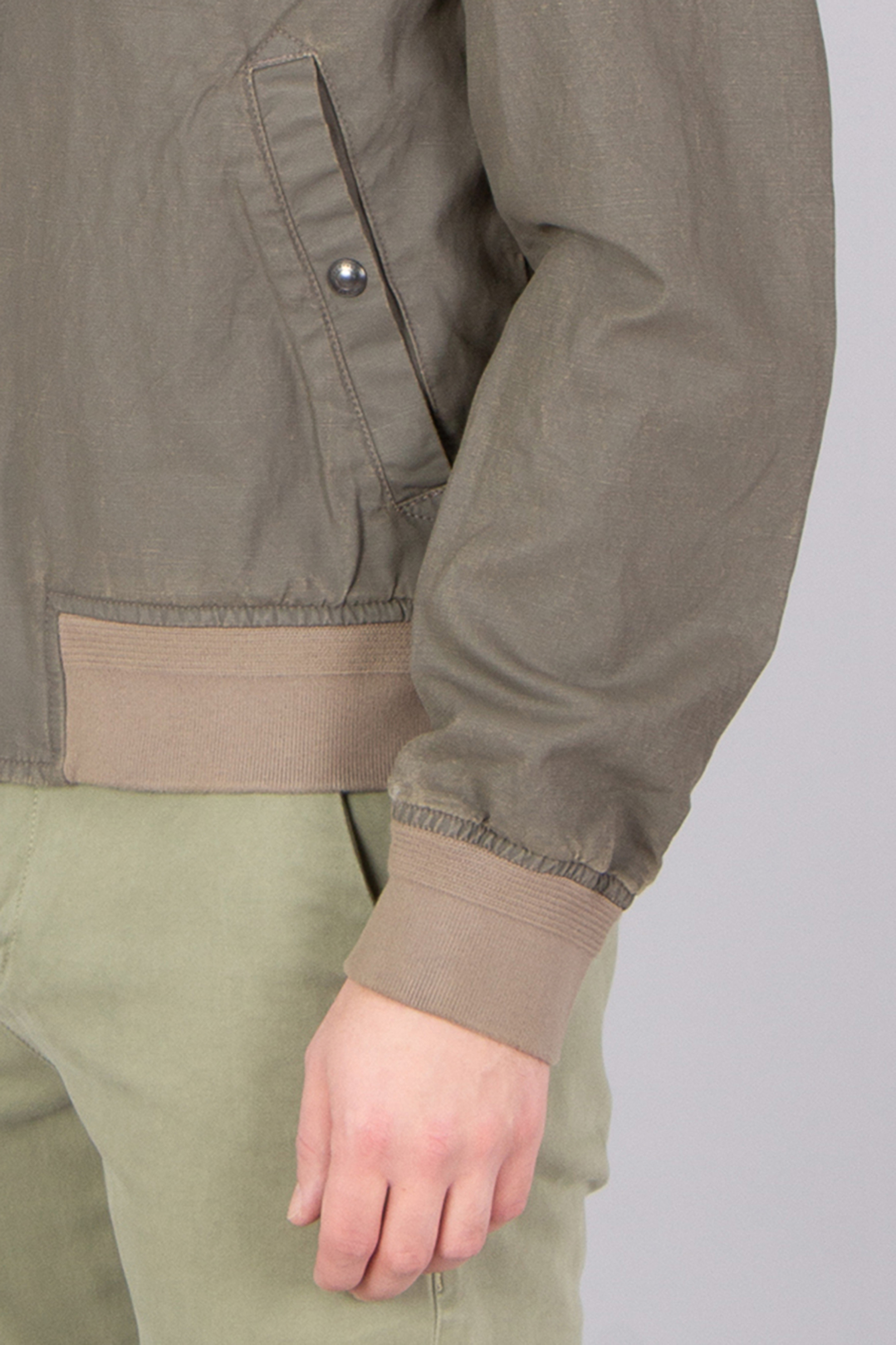 BELSTAFF Regular Fit Coated Cotton-Linen Blend Jacket Vantage BELSTAFF Regular Fit Coated Cotton-Linen Blend Jacket Vantage