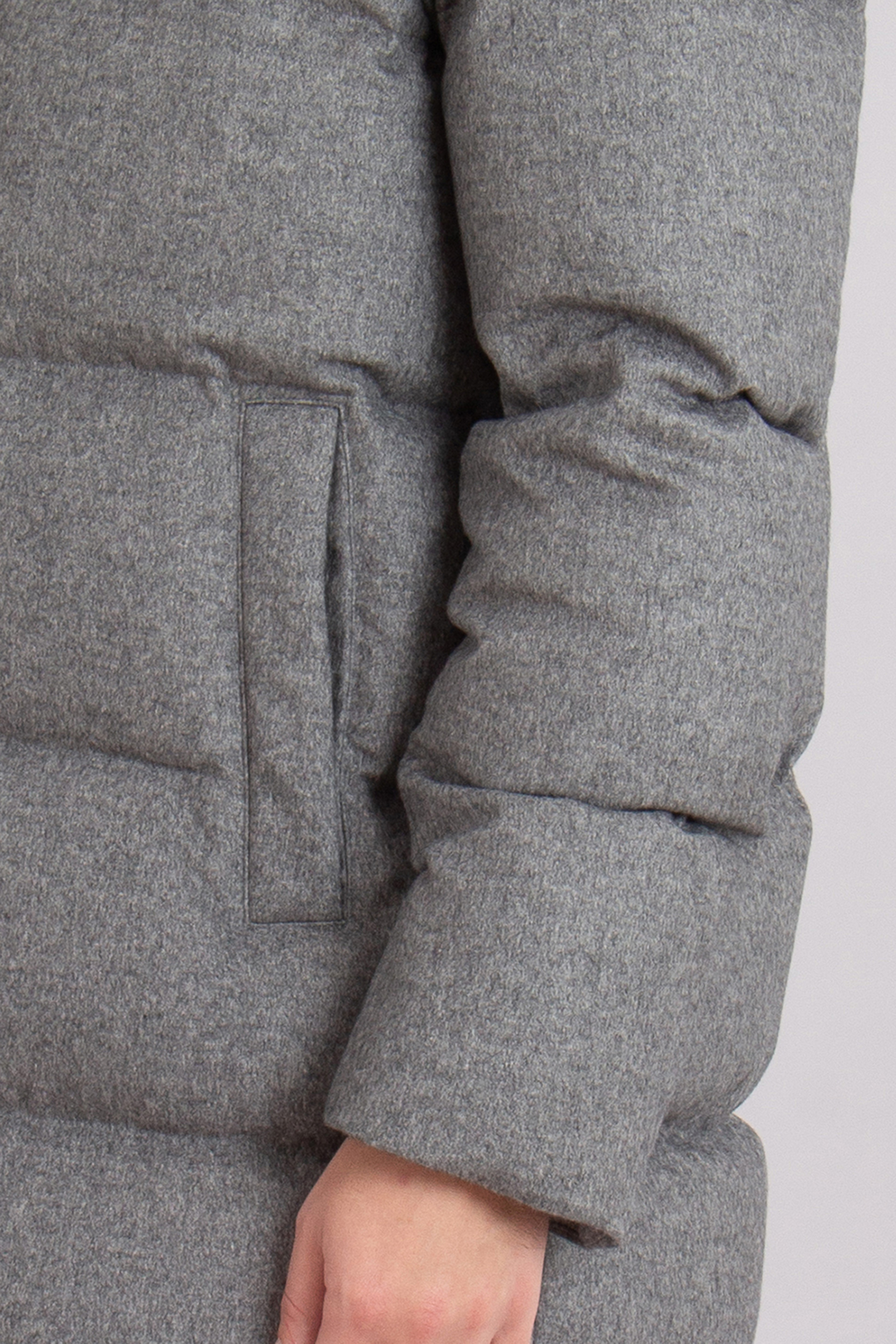 HERNO Cashmere-Silk & Ecoage Down Jacket HERNO Cashmere-Silk & Ecoage Down Jacket