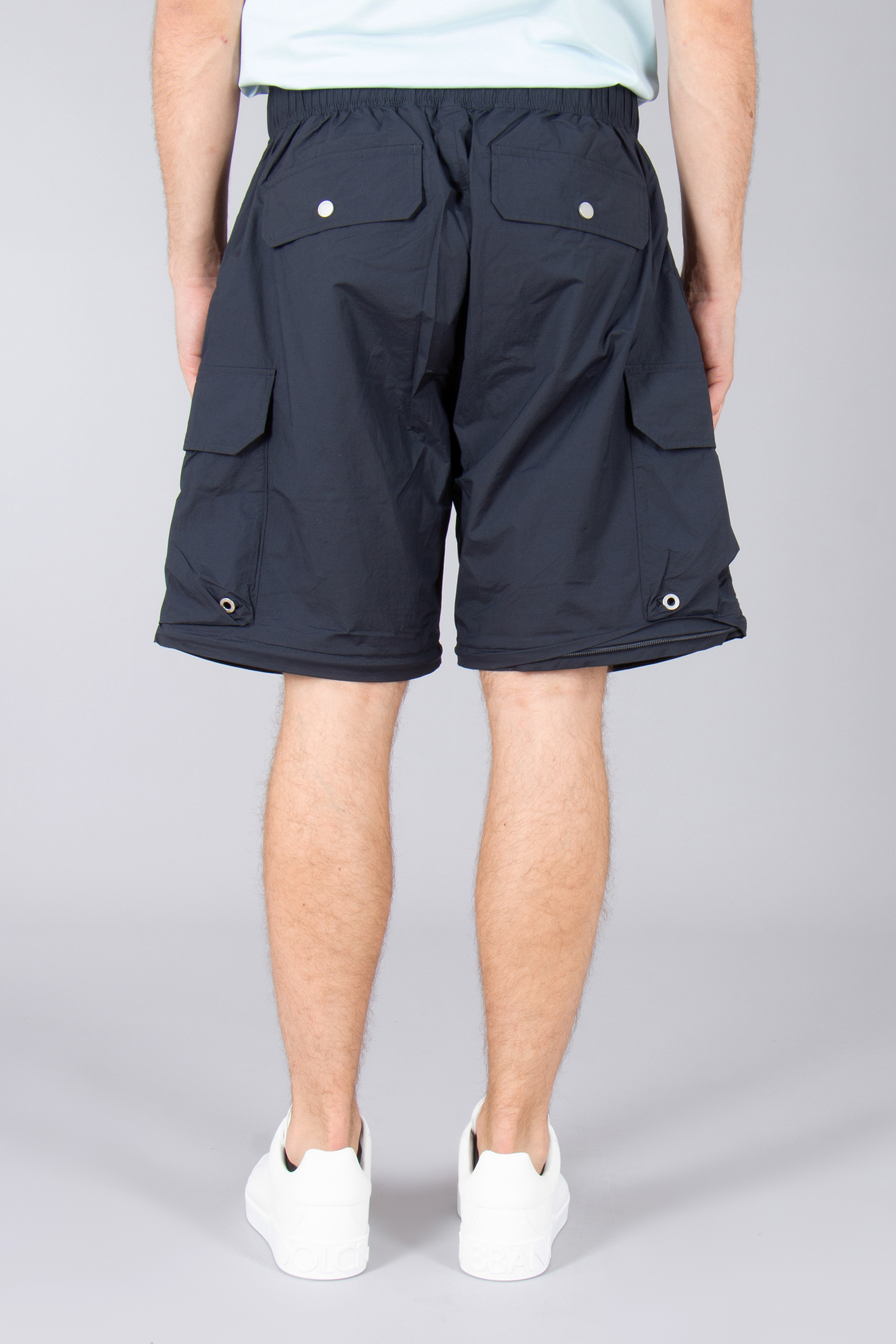 MOOSE KNUCKLES Loose Fit 2-in-1 Recyceld Nylon-Cotton Stretch Crinkle Concorde Cargopants Bekleidung, Kurze Hosen